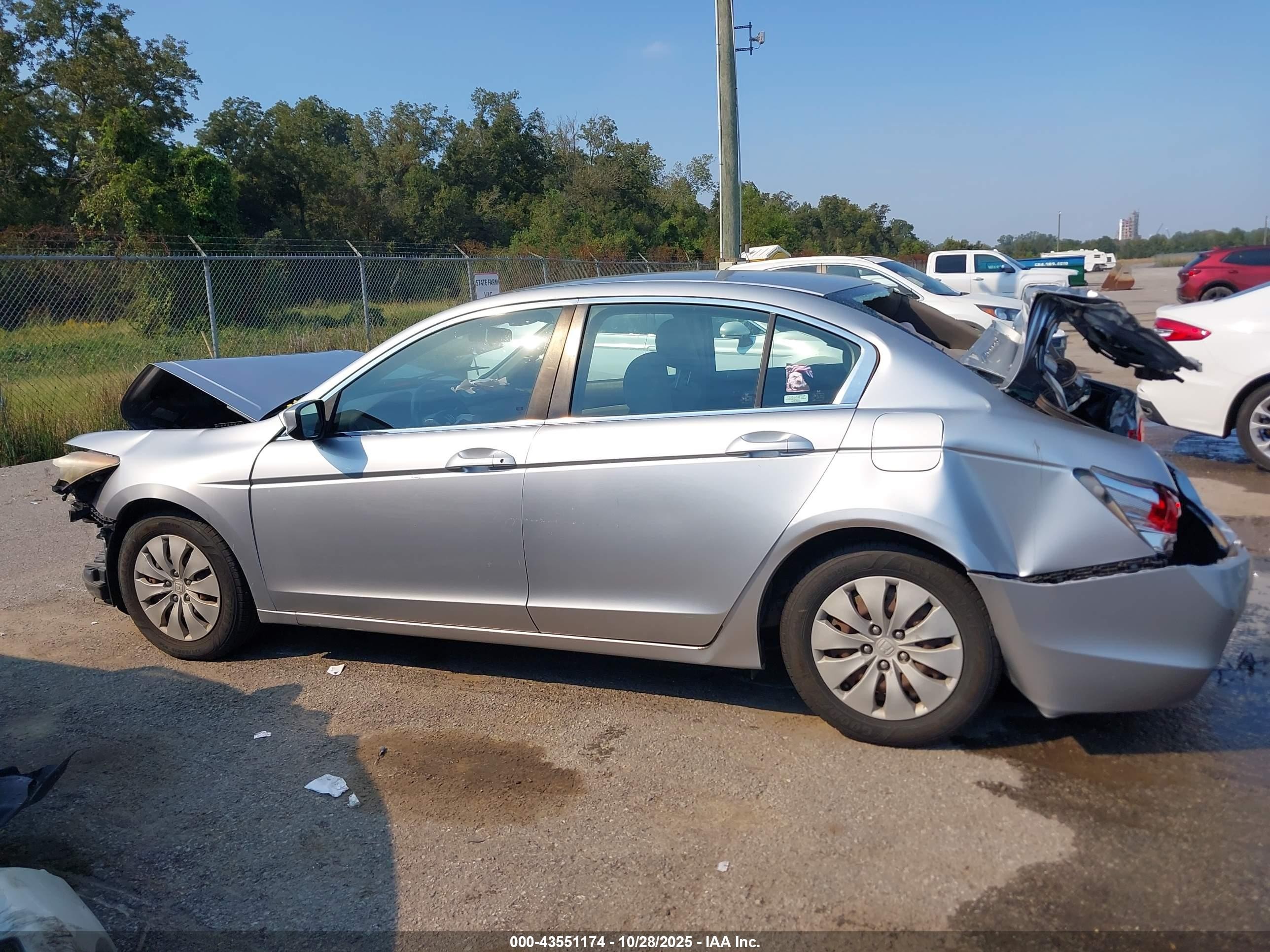 2009 Honda Accord 2.4 Lx Silver vin: JHMCP26369C008569