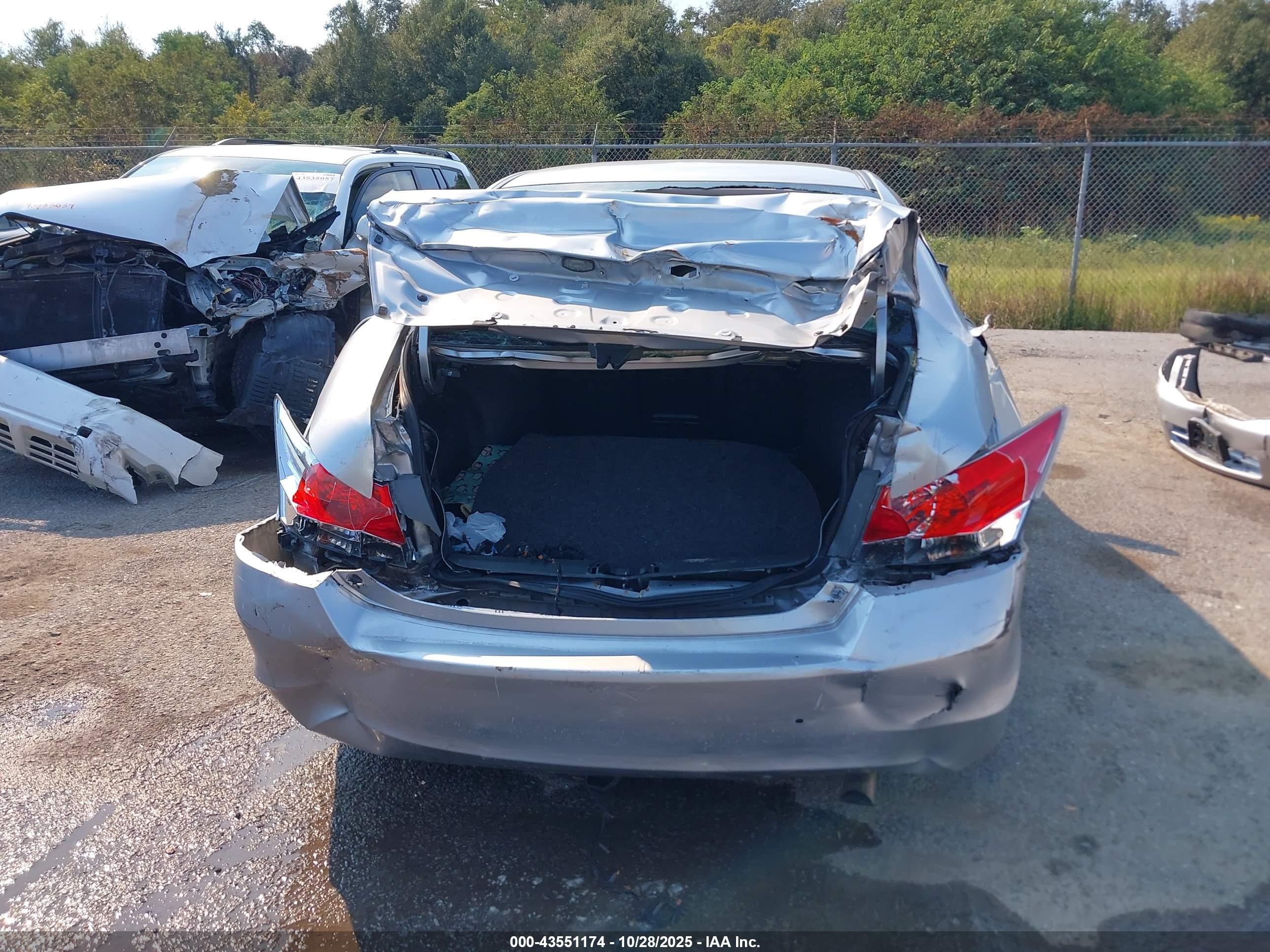 2009 Honda Accord 2.4 Lx Silver vin: JHMCP26369C008569