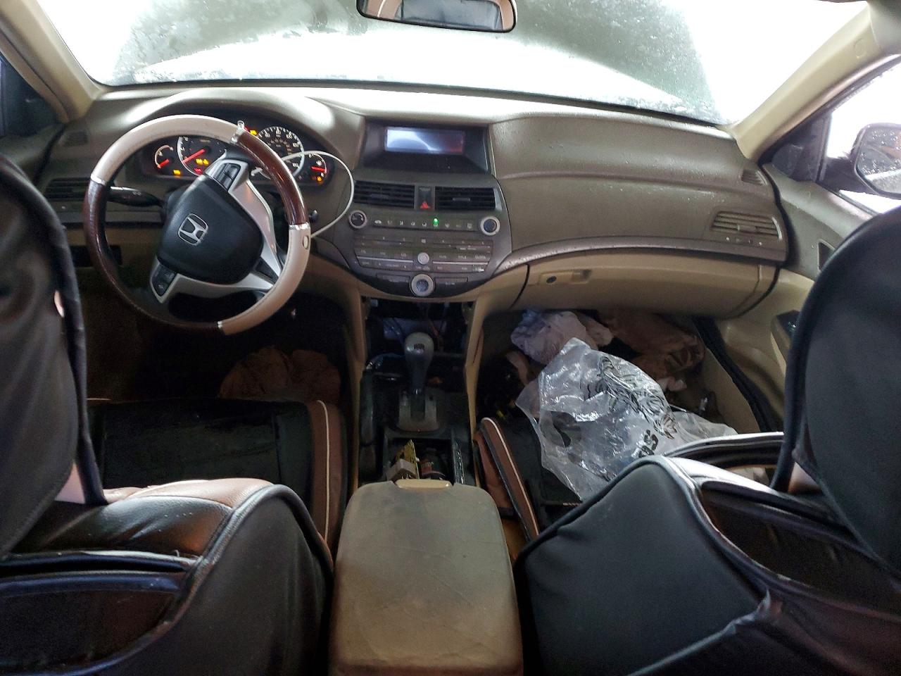 2008 Honda Accord Lx Tan vin: JHMCP26378C011754