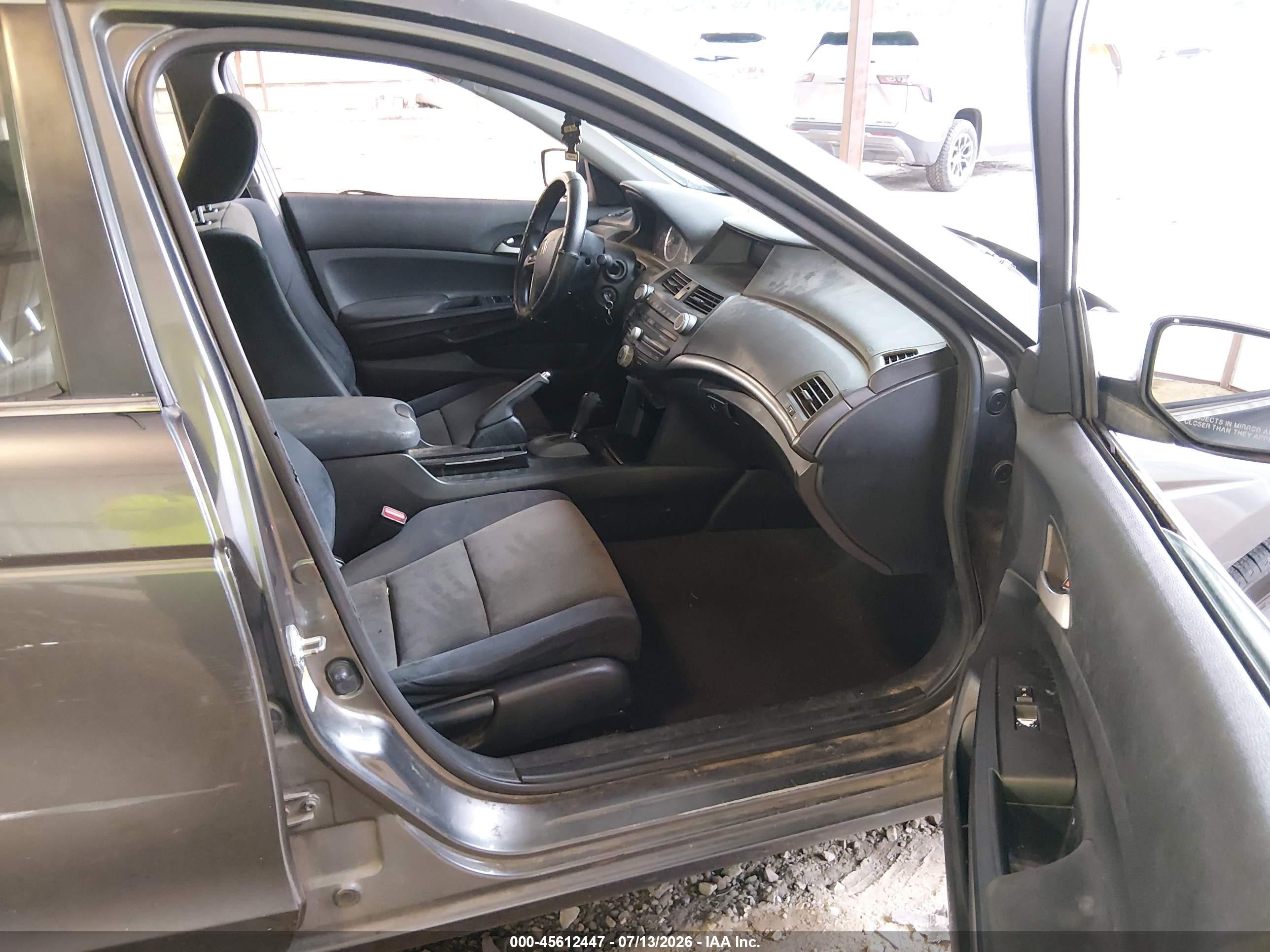 2008 Honda Accord 2.4 Lx Серый vin: JHMCP26378C015481
