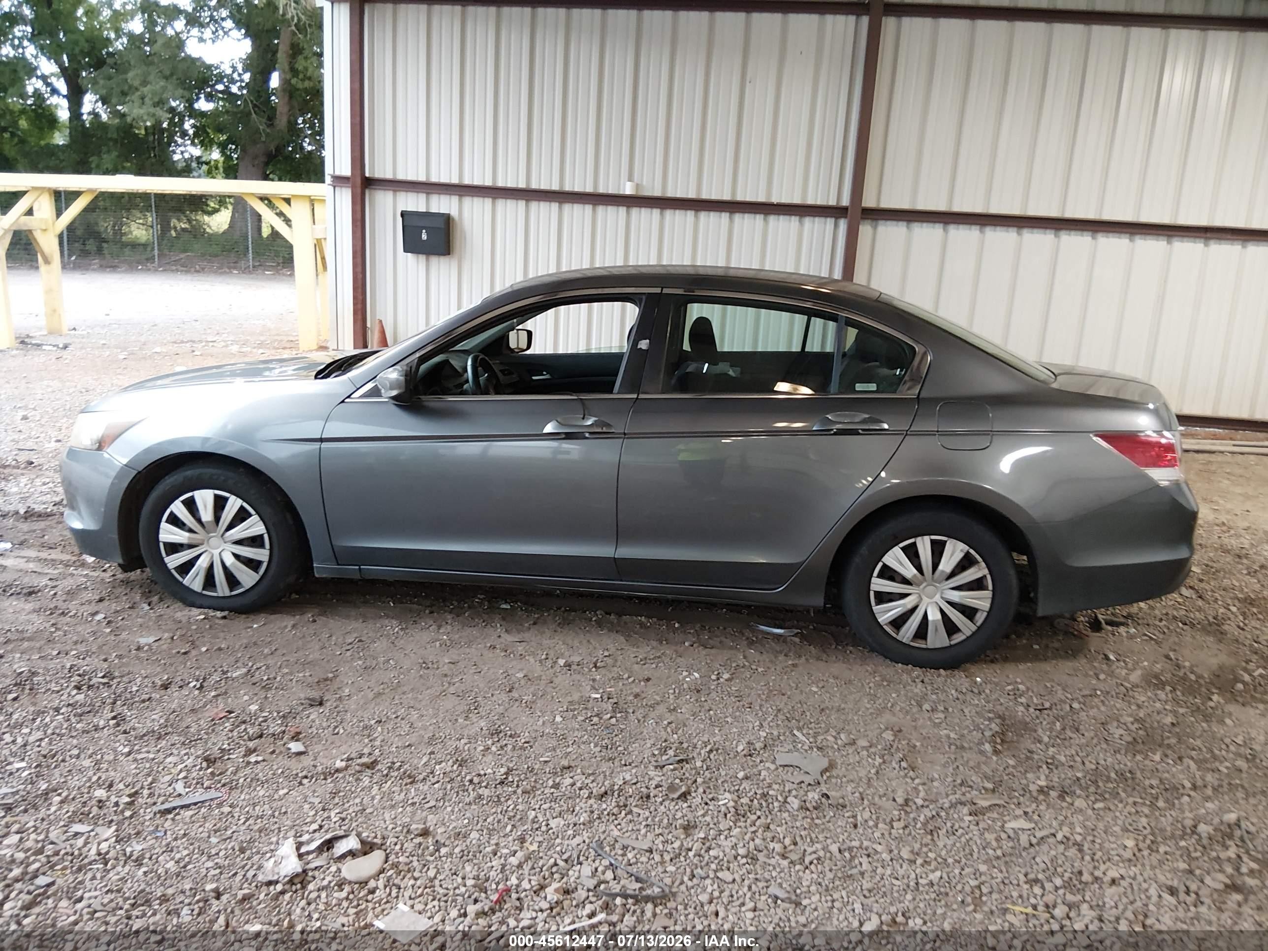2008 Honda Accord 2.4 Lx Серый vin: JHMCP26378C015481