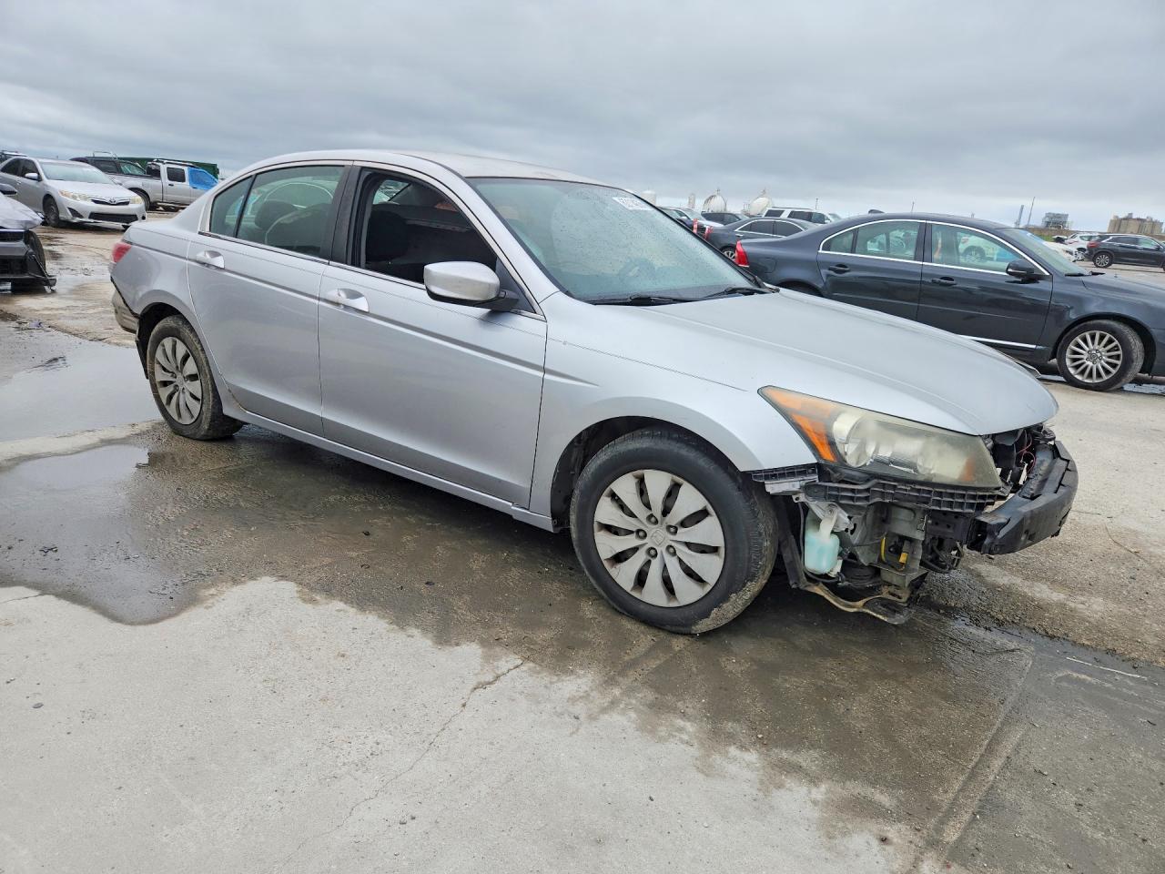 2008 Honda Accord Lx Silver vin: JHMCP26378C048108