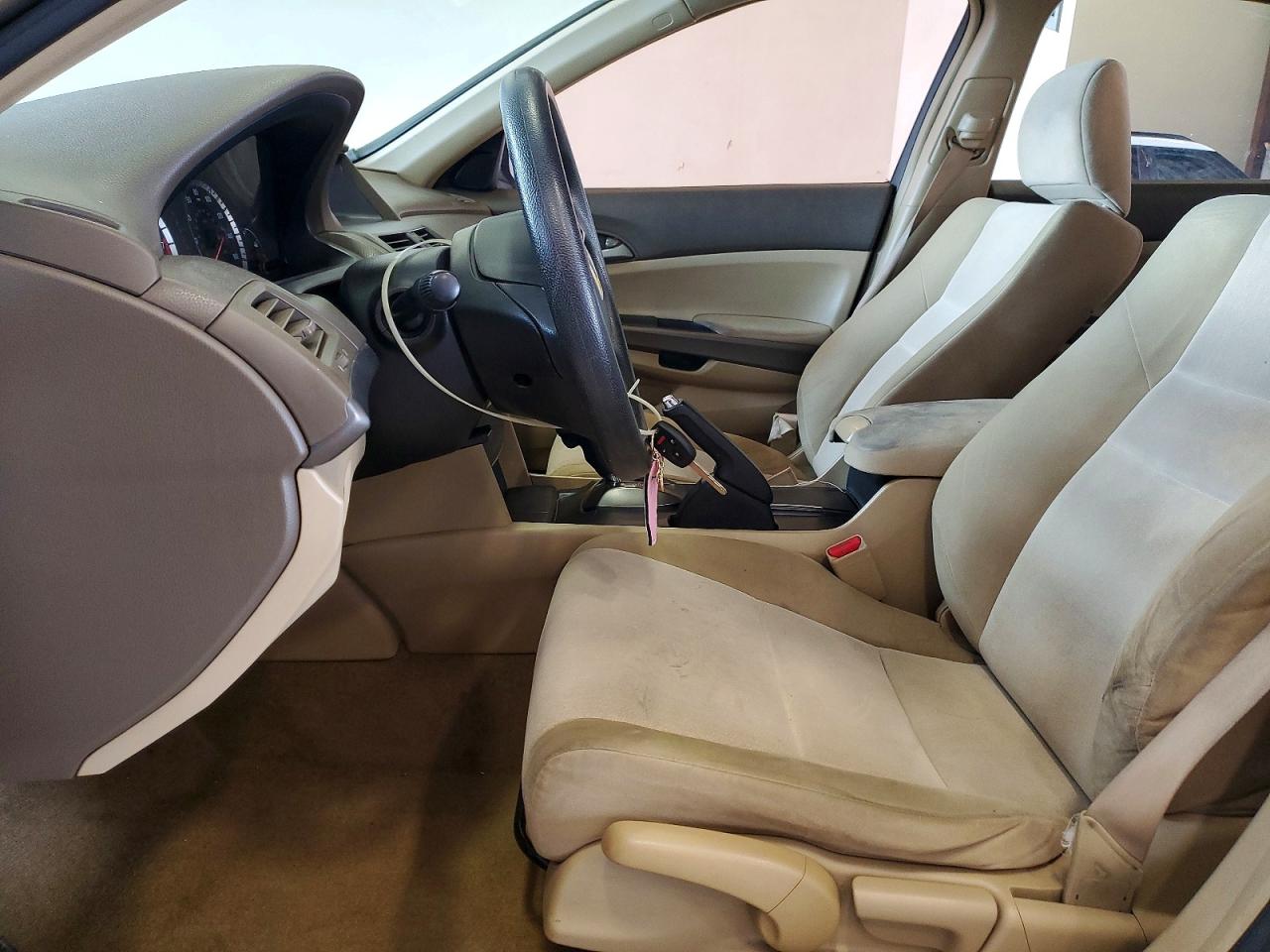 2008 Honda Accord Lx Кремовый vin: JHMCP26388C074605