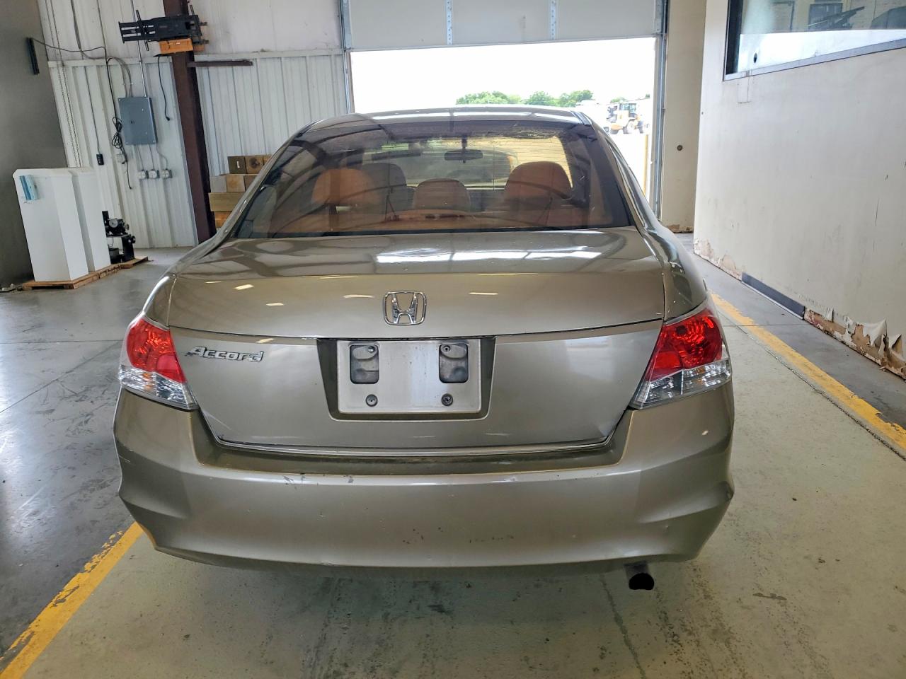 2008 Honda Accord Lx Кремовый vin: JHMCP26388C074605