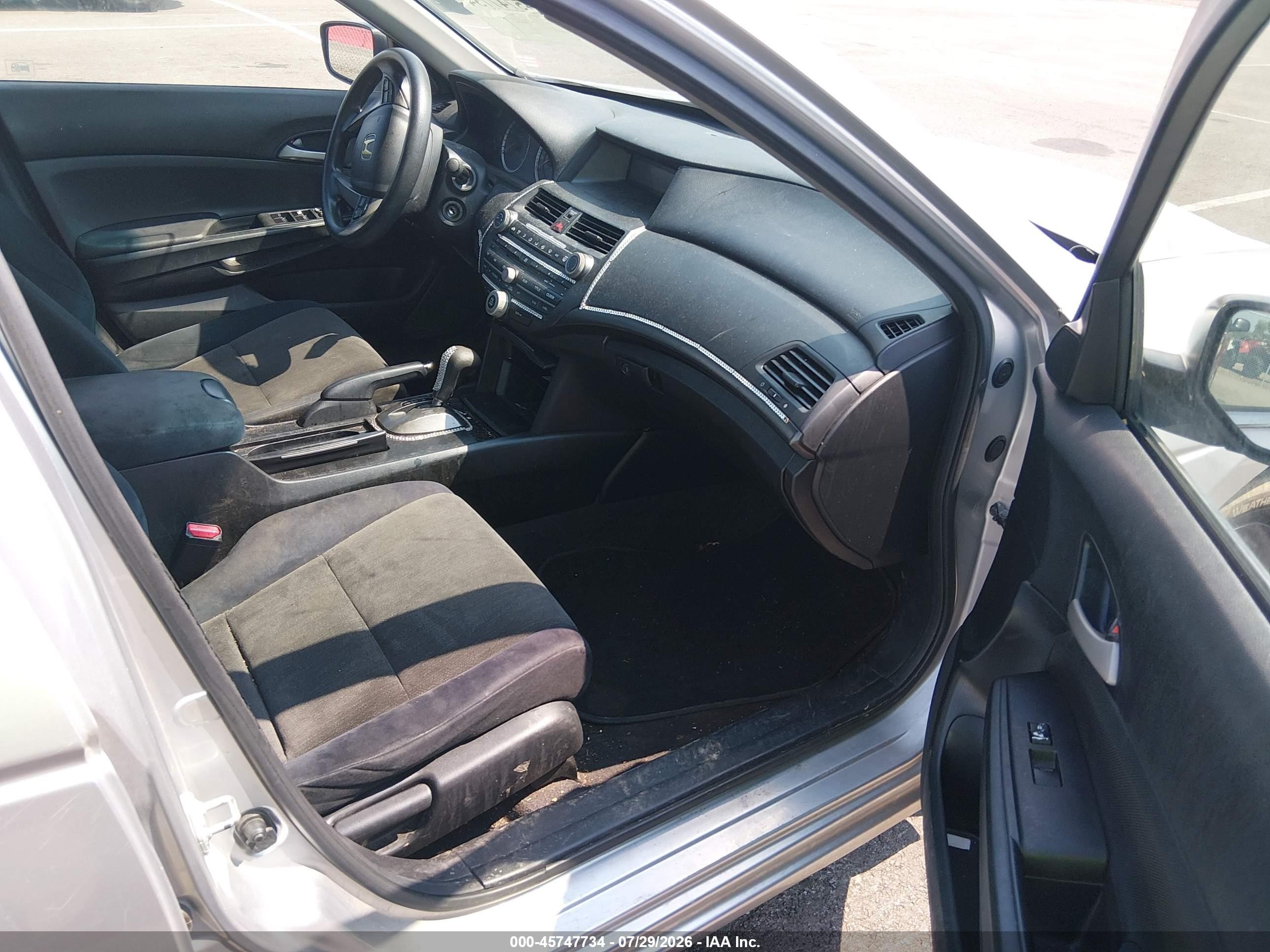 2008 Honda Accord 2.4 Lx Silver vin: JHMCP26388C078931