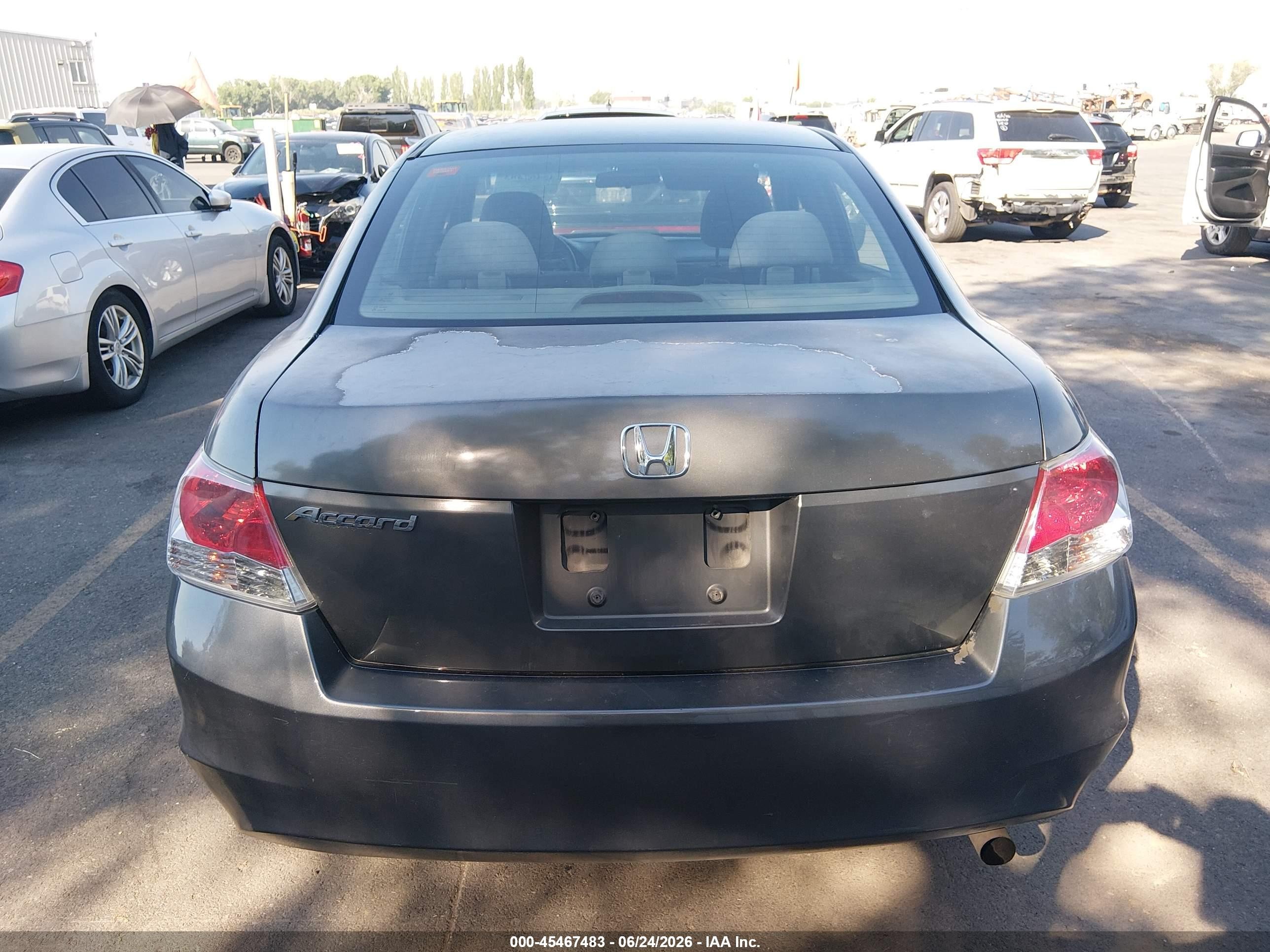 2009 Honda Accord 2.4 Lx Серый vin: JHMCP26389C011375