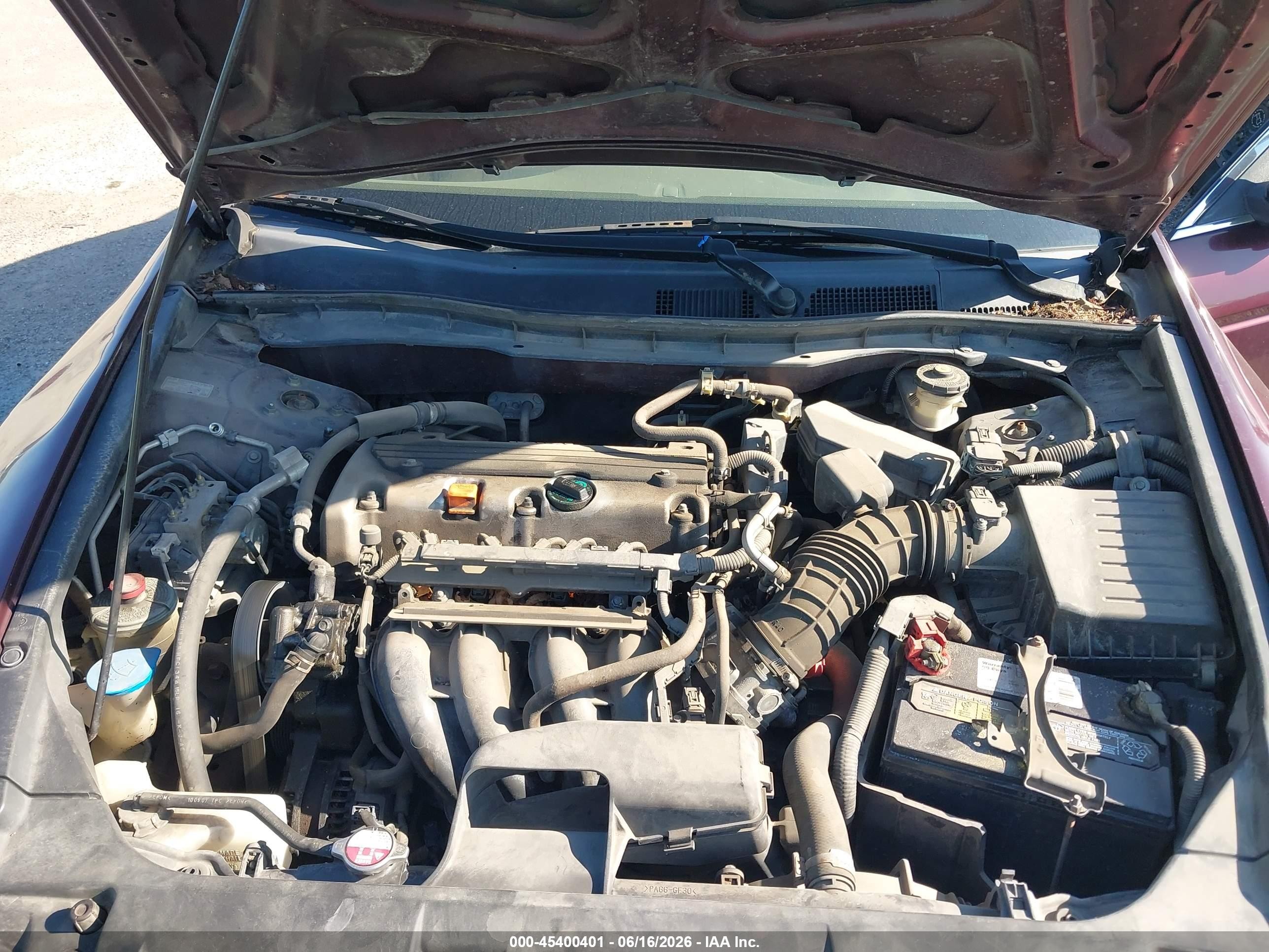 2008 Honda Accord 2.4 Lx Burgundy vin: JHMCP26398C036073