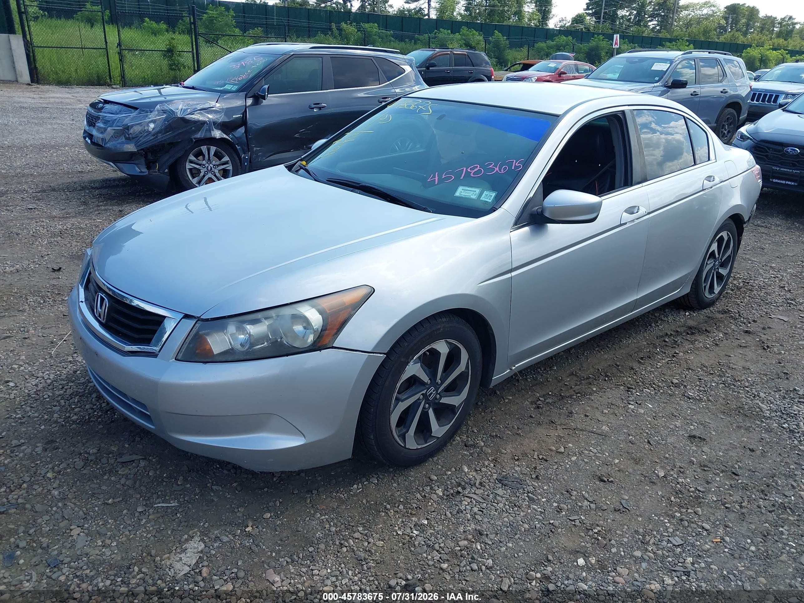 2009 Honda Accord 2.4 Lx Серебряный vin: JHMCP26399C013037
