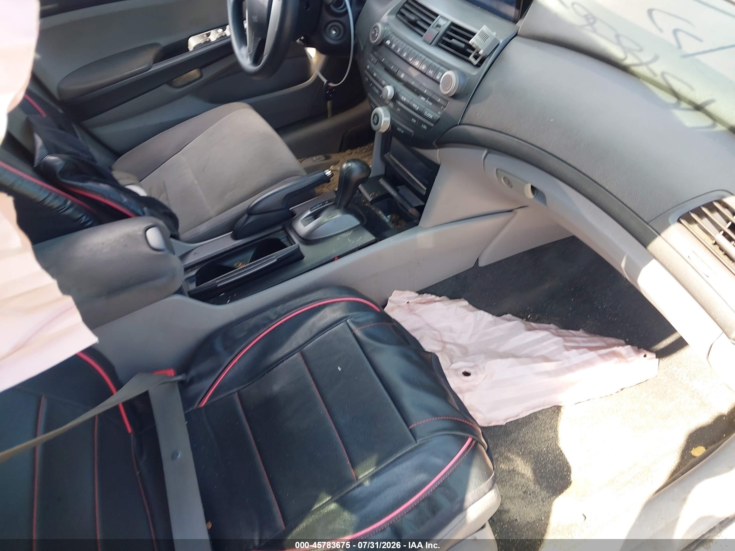 2009 Honda Accord 2.4 Lx Серебряный vin: JHMCP26399C013037