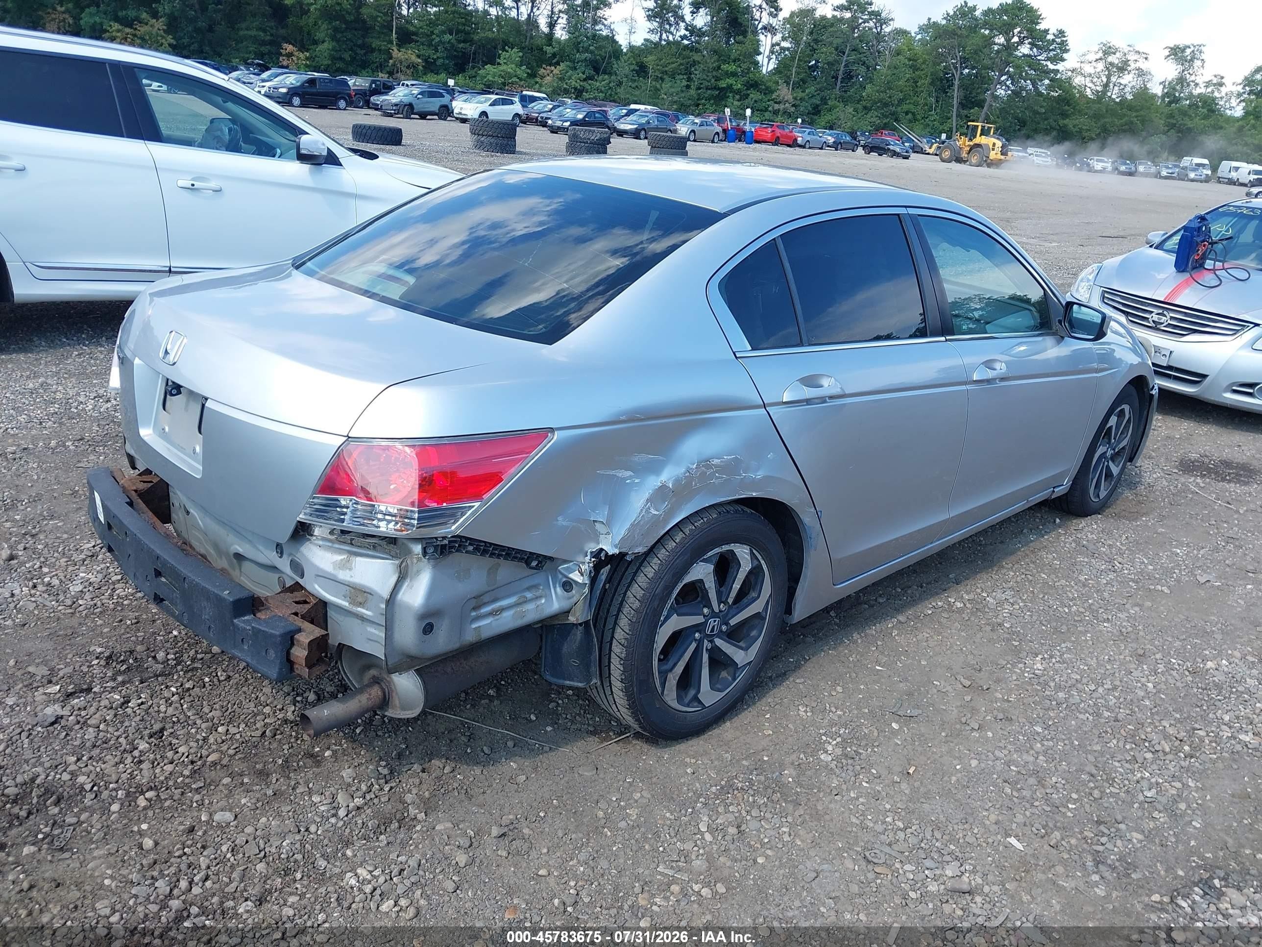 2009 Honda Accord 2.4 Lx Серебряный vin: JHMCP26399C013037