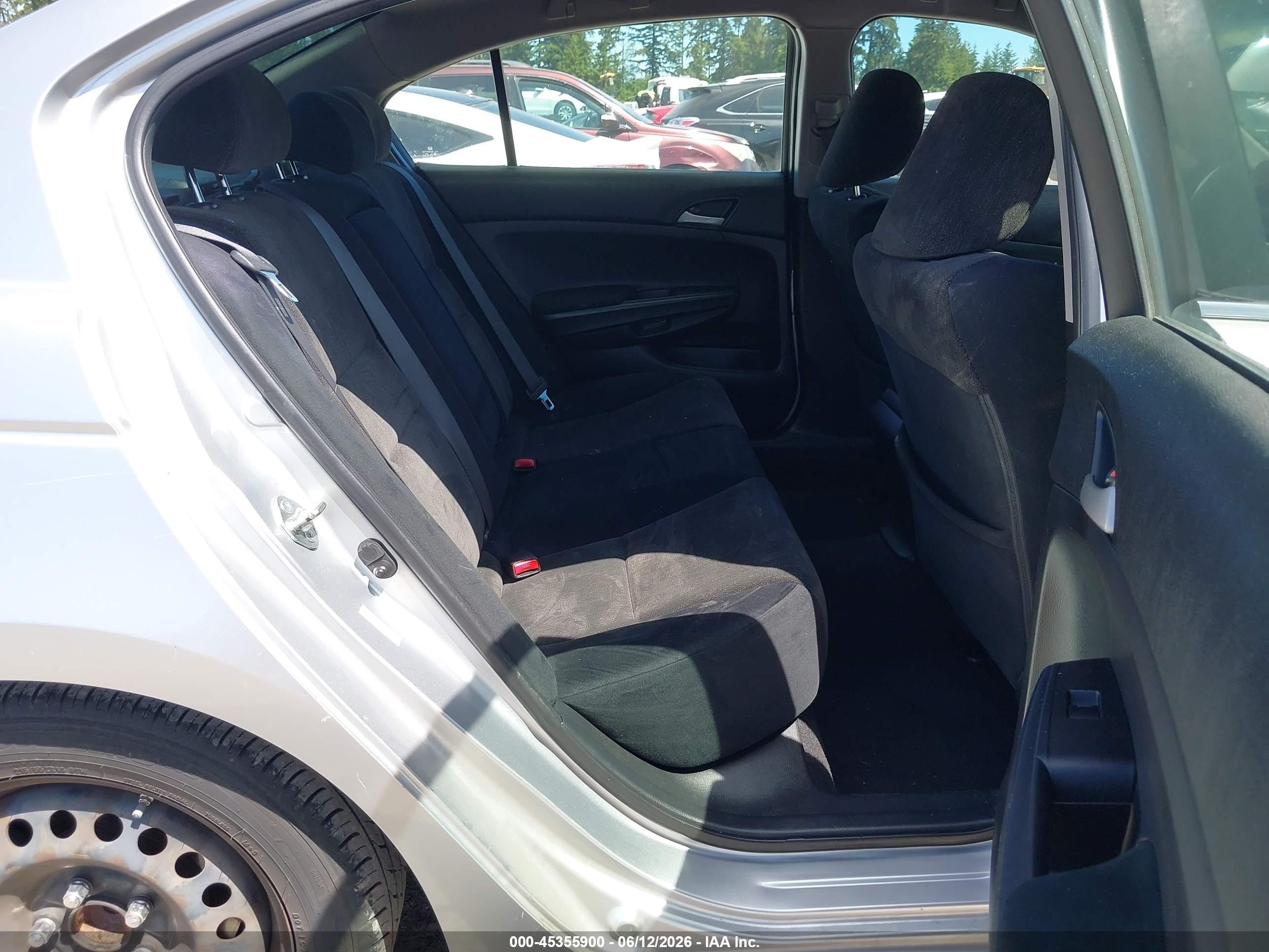 2009 Honda Accord 2.4 Lx Silver vin: JHMCP26399C015029