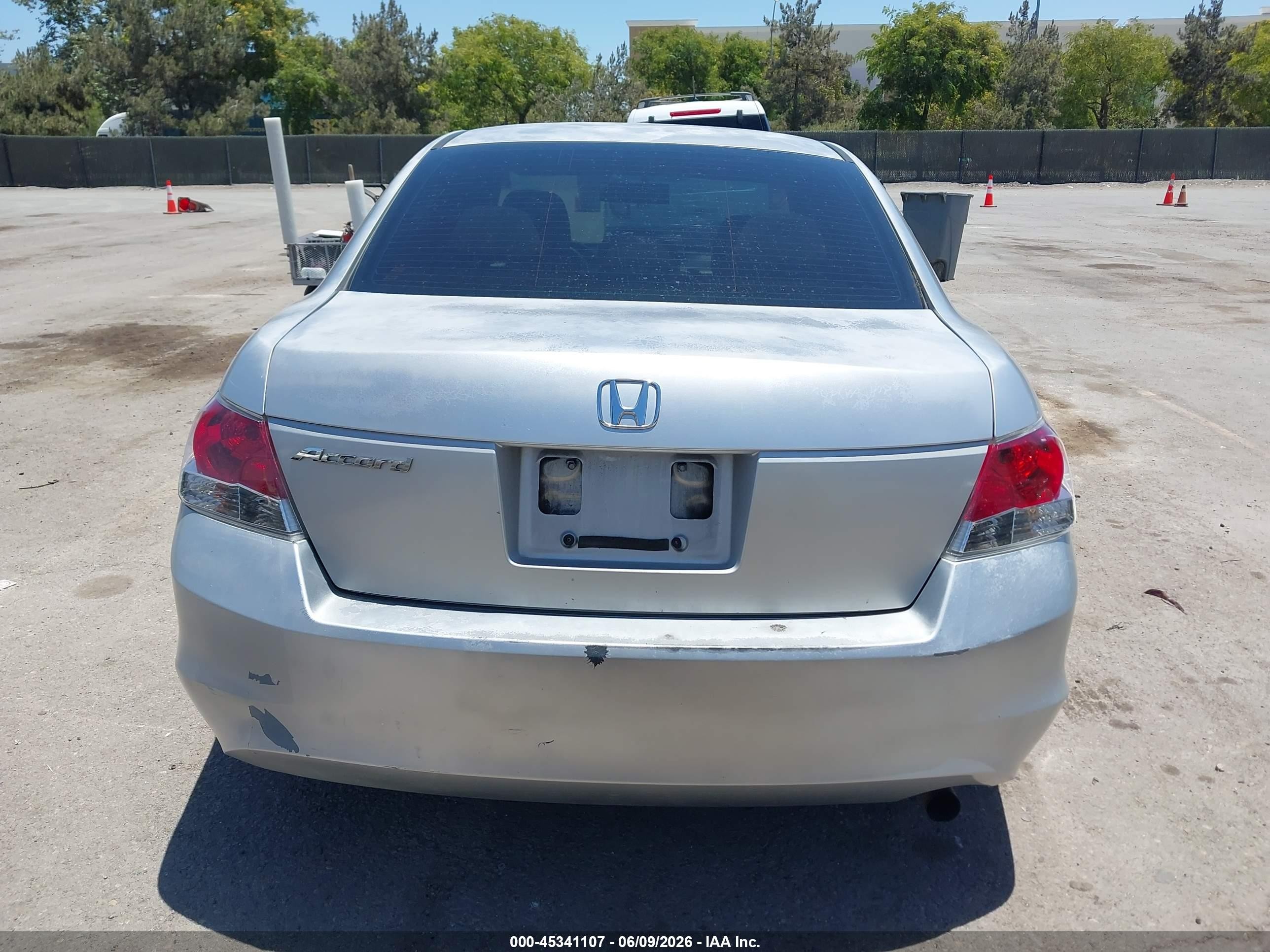 2008 Honda Accord 2.4 Lx Silver vin: JHMCP263X8C035174