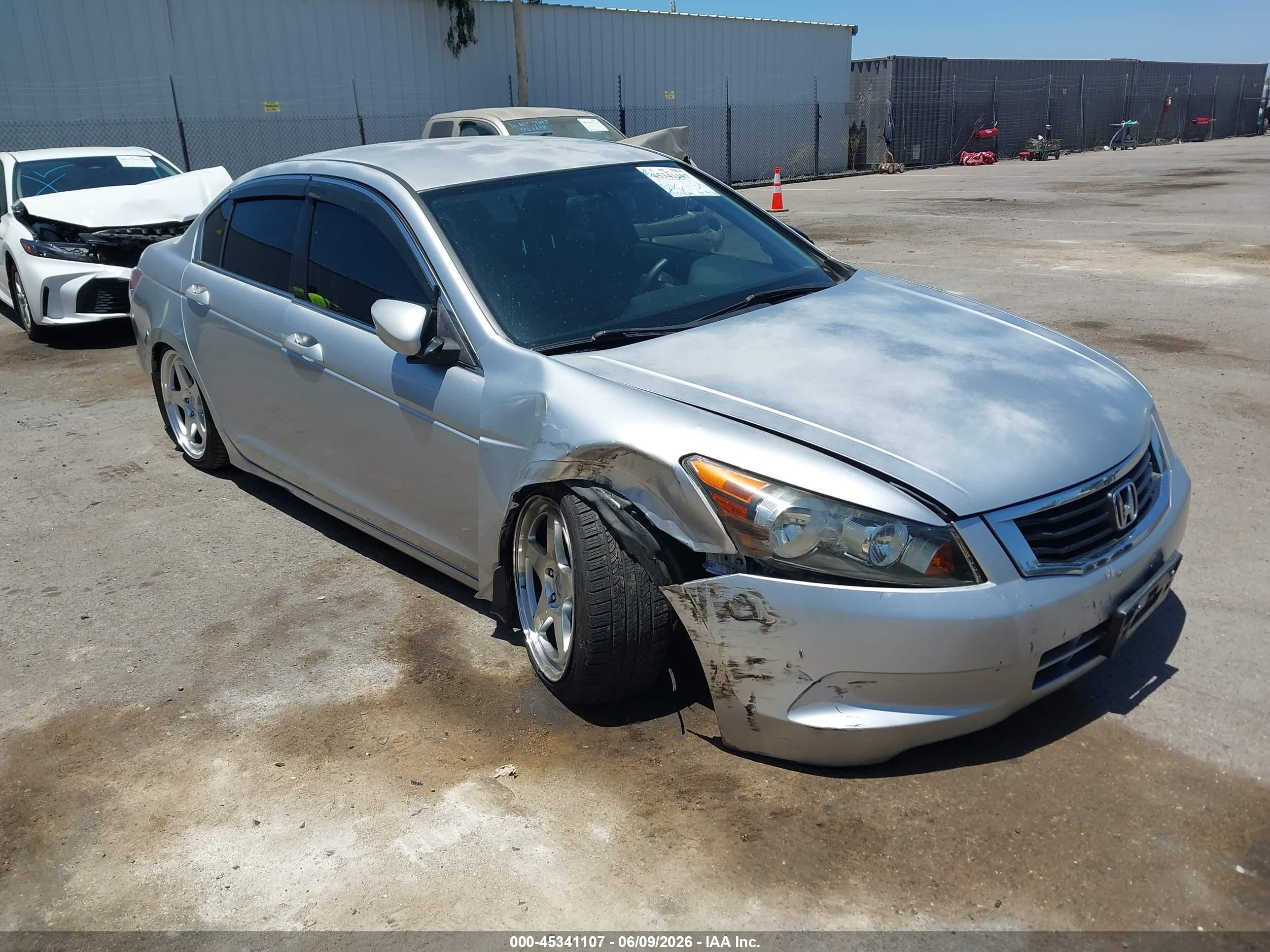 2008 Honda Accord 2.4 Lx Silver vin: JHMCP263X8C035174