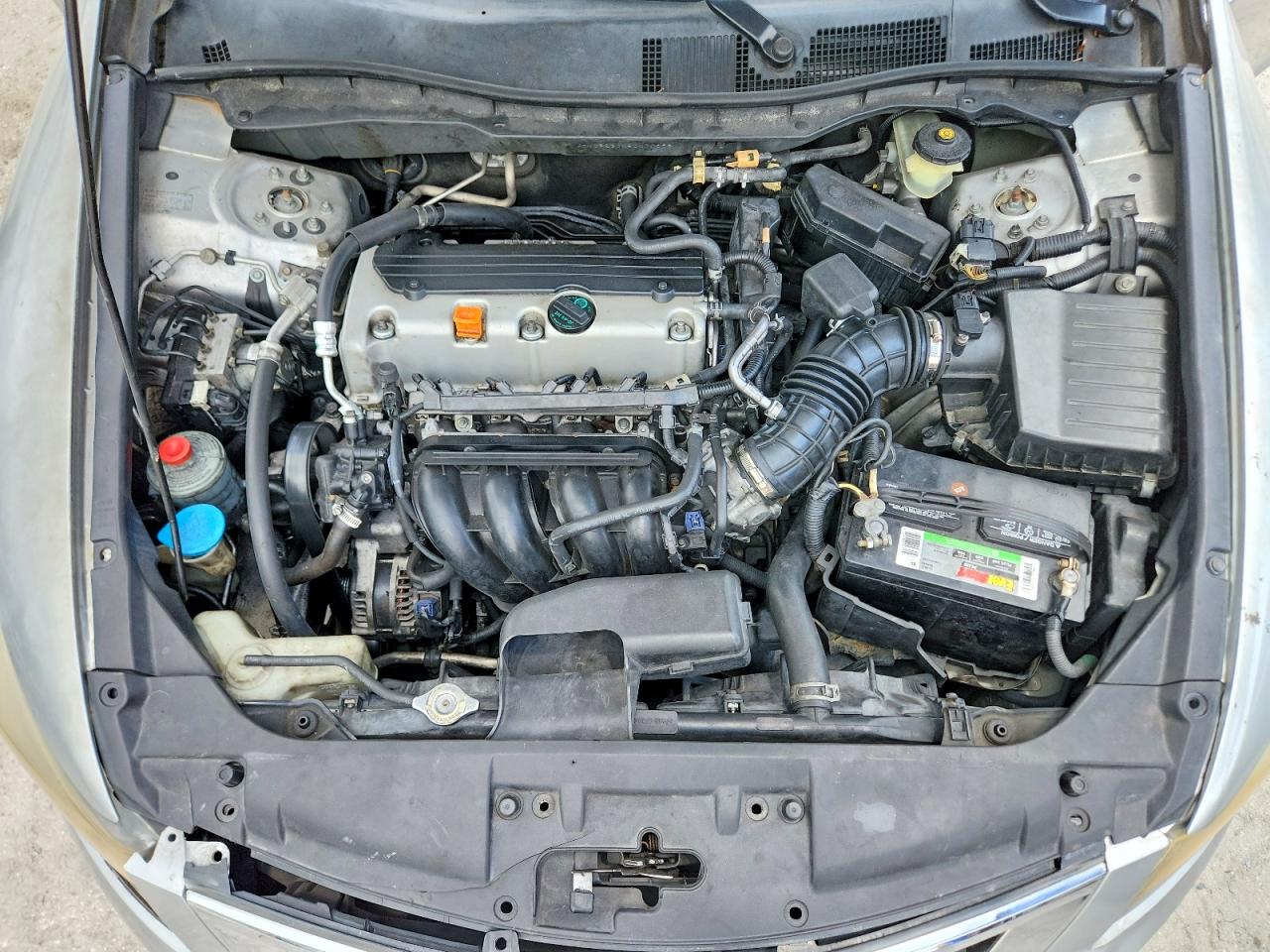 2008 Honda Accord Lx Silver vin: JHMCP263X8C070698