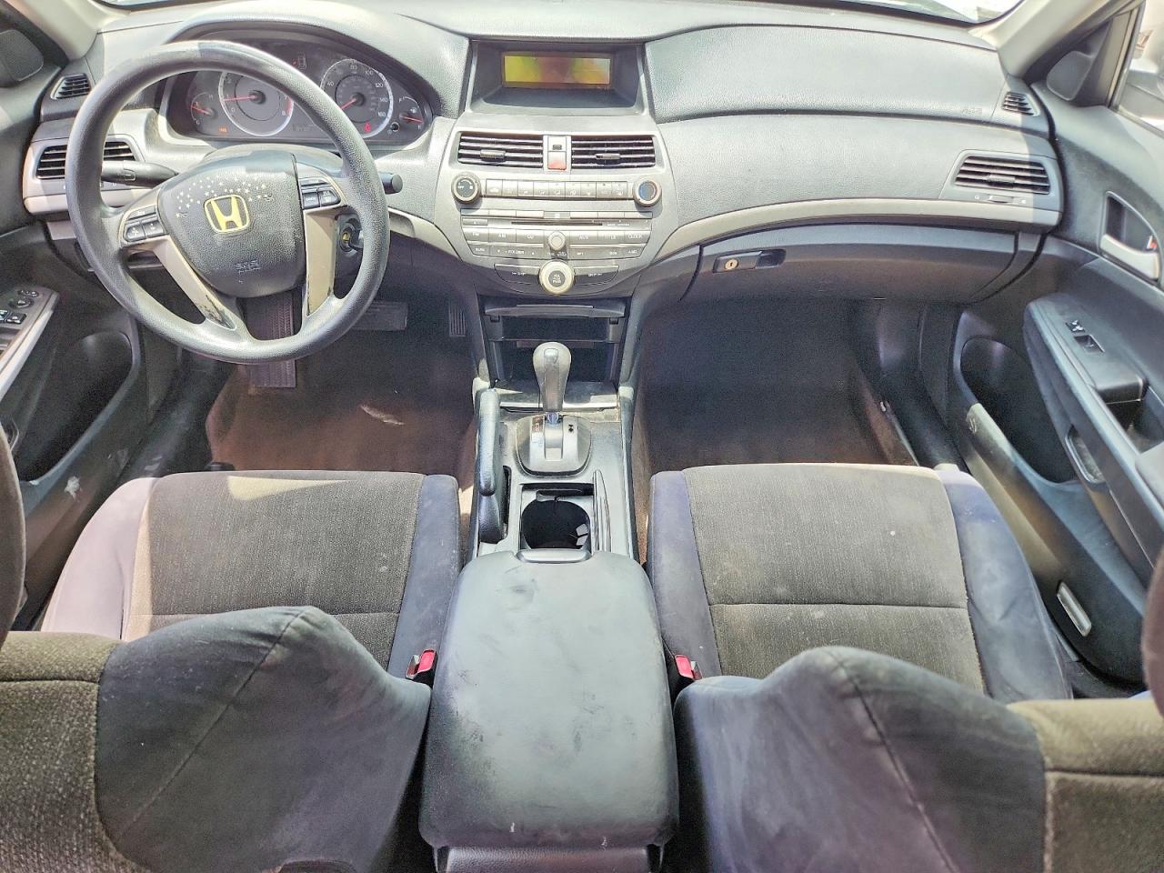 2008 Honda Accord Lx Silver vin: JHMCP263X8C070698
