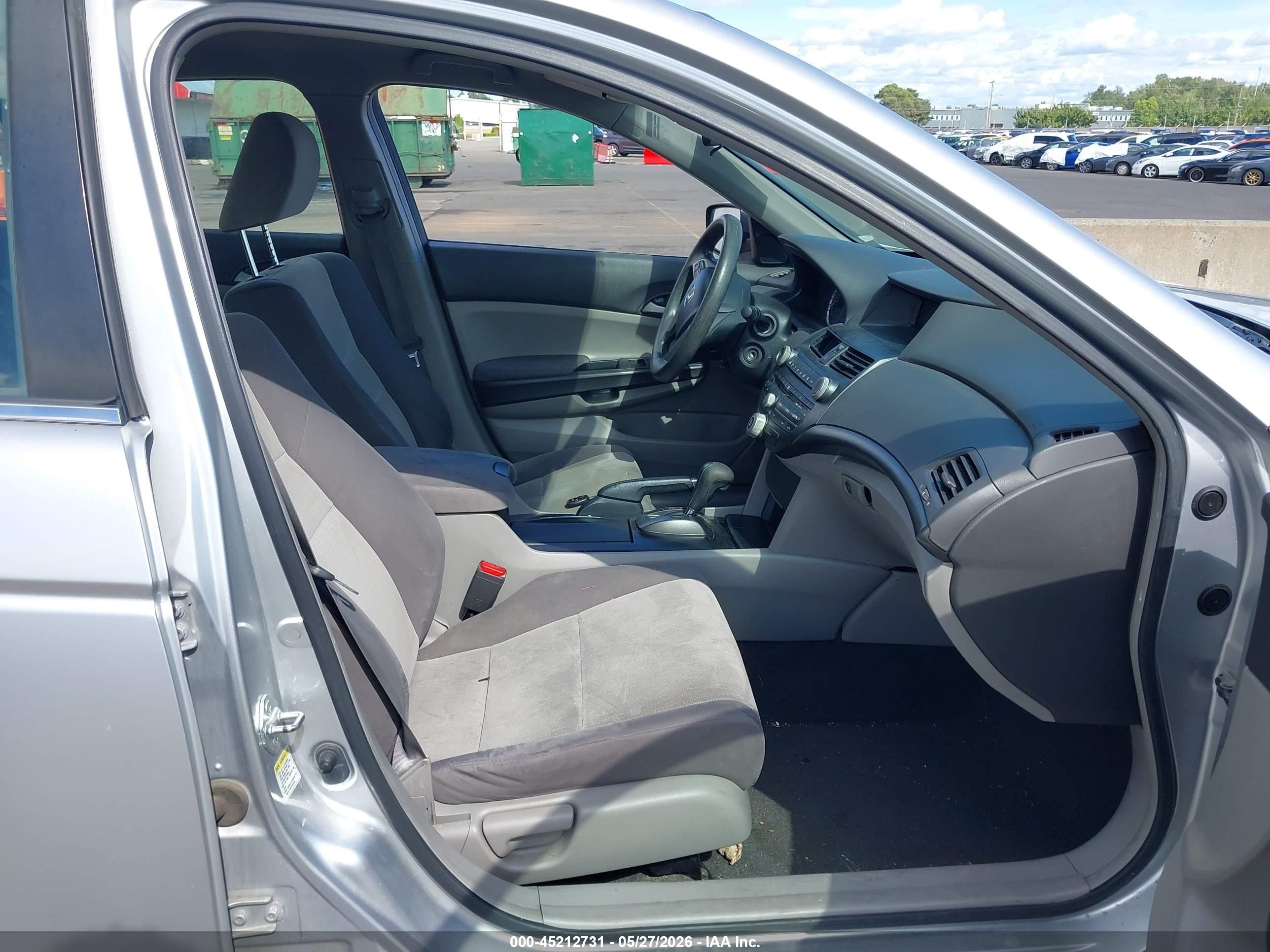 2009 Honda Accord 2.4 Lx Silver vin: JHMCP263X9C004959