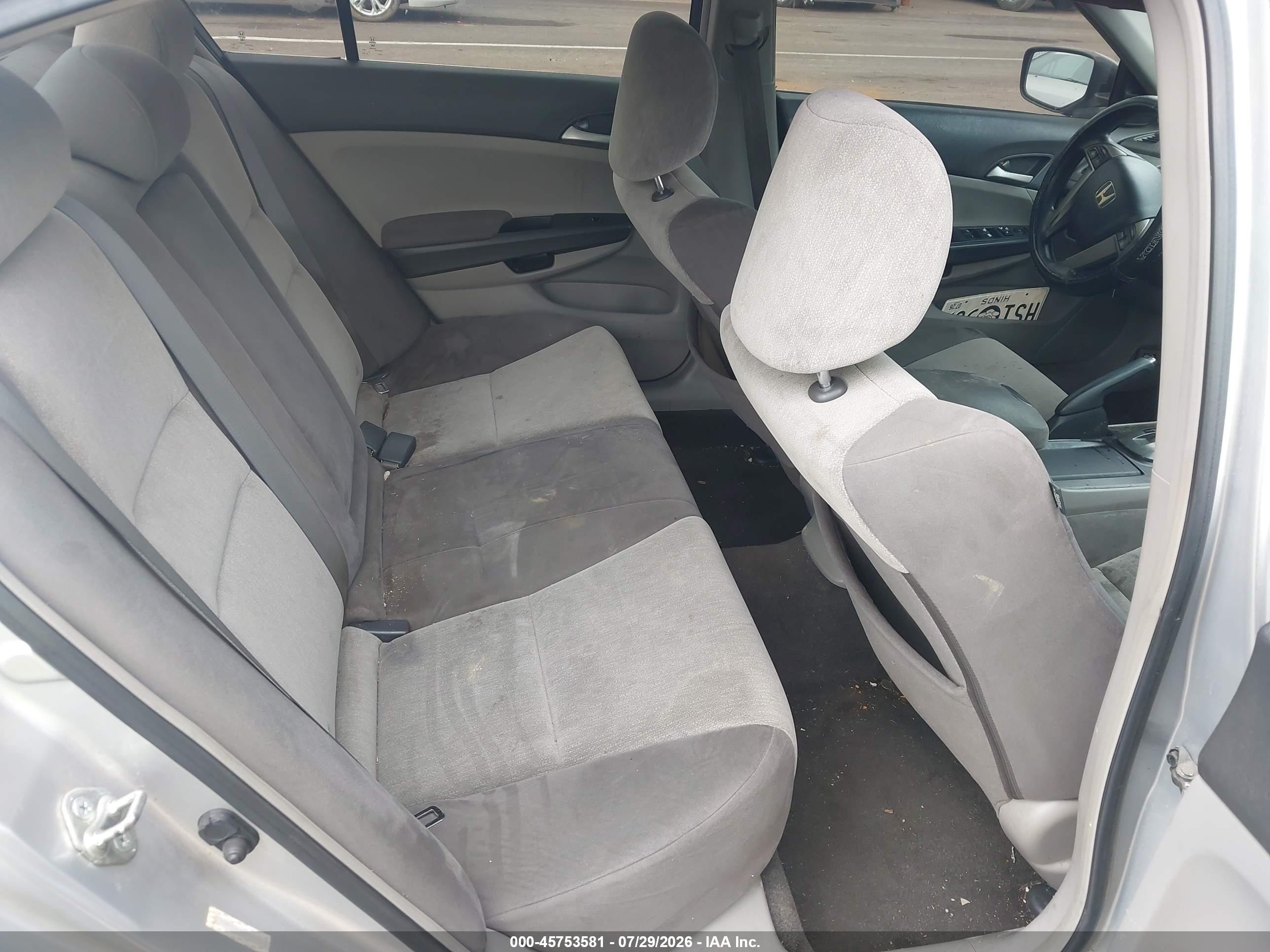 2008 Honda Accord 2.4 Lx-p Silver vin: JHMCP26408C027027