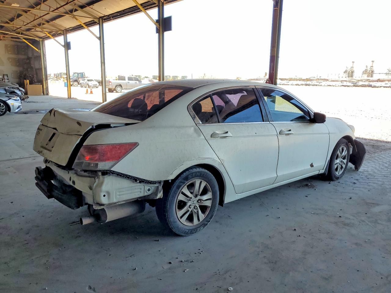 2008 Honda Accord Lxp White vin: JHMCP26408C040019