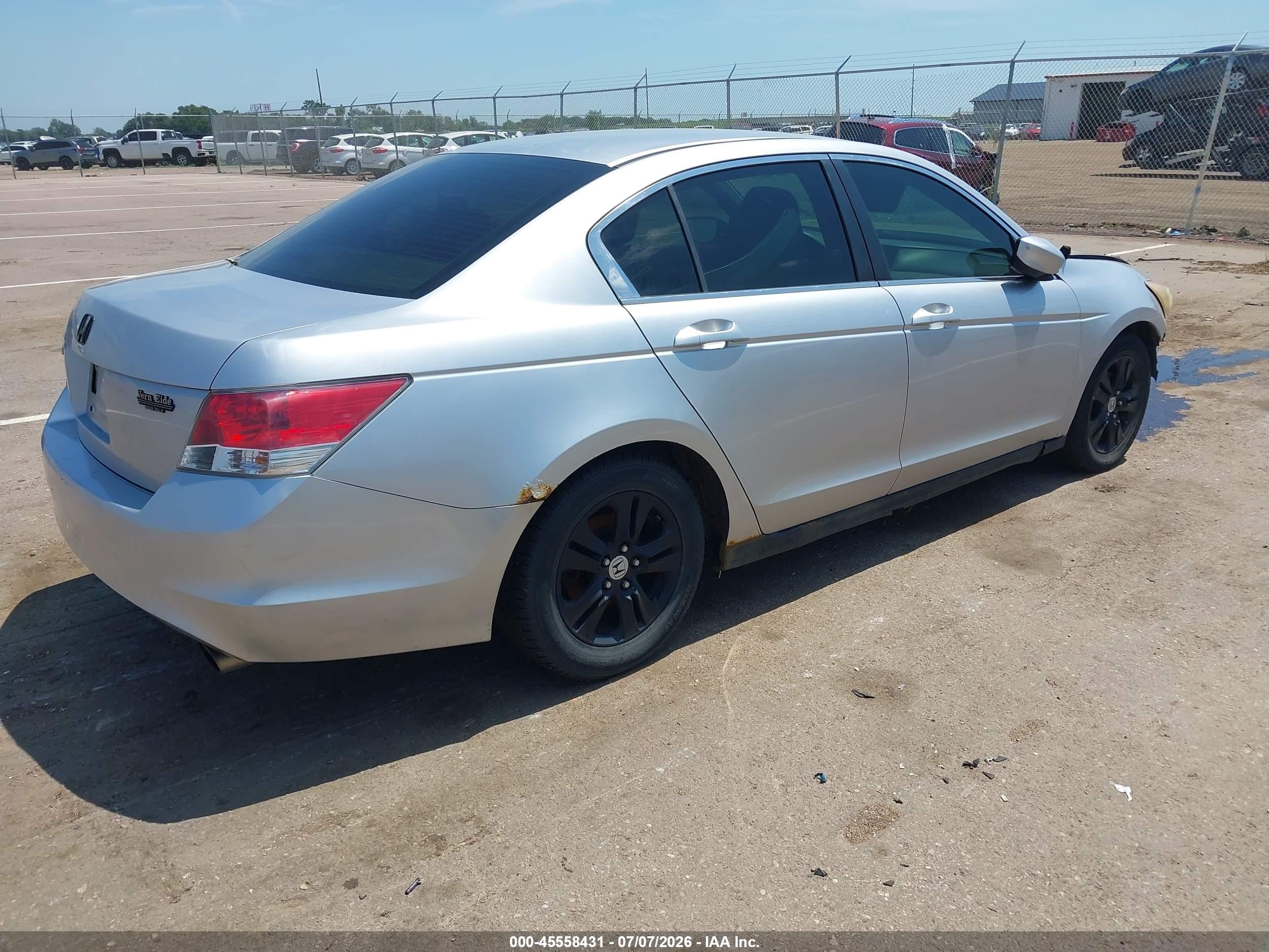 2008 Honda Accord 2.4 Lx-p Silver vin: JHMCP26408C047102