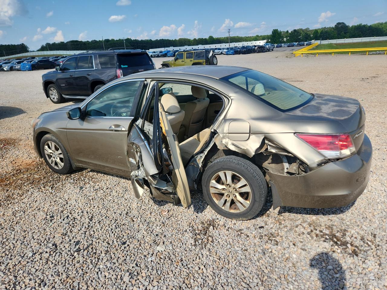 2008 Honda Accord Lxp Gold vin: JHMCP26408C060349