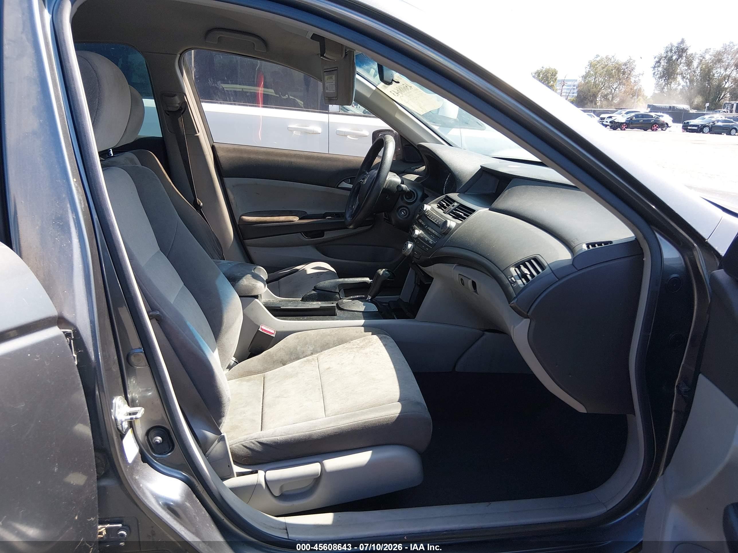2008 Honda Accord 2.4 Lx-p Gray vin: JHMCP26418C068041