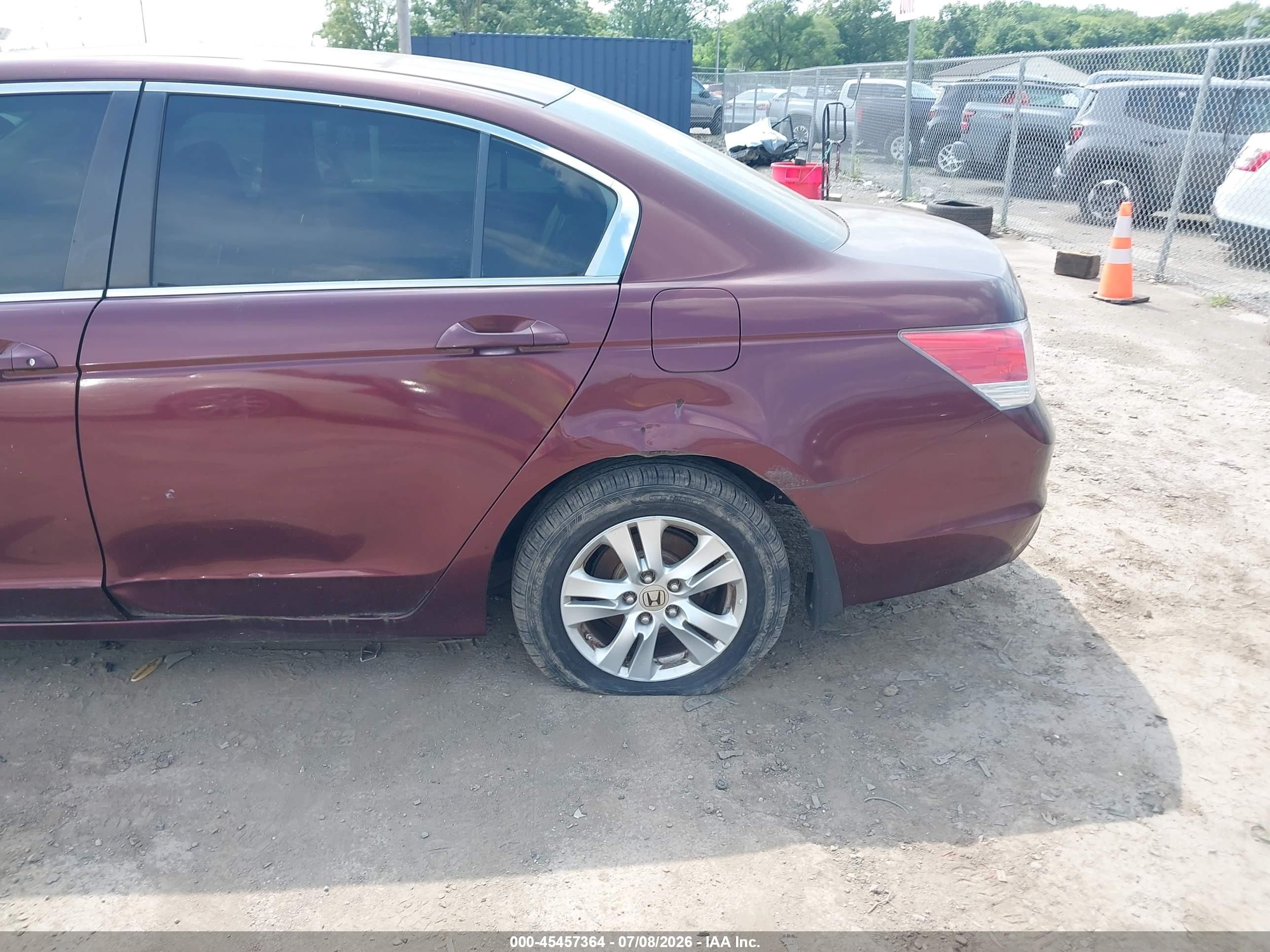 2008 Honda Accord 2.4 Lx-p Burgundy vin: JHMCP26428C053841
