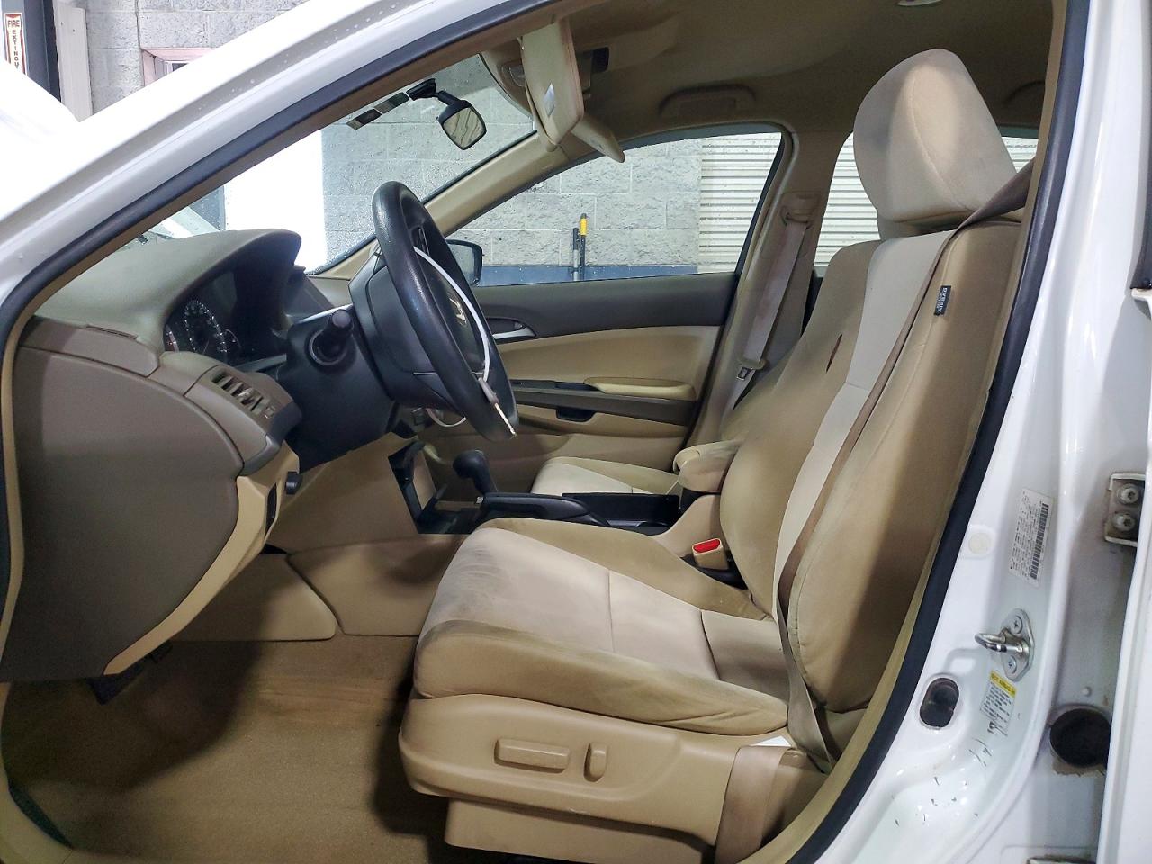 2008 Honda Accord Lxp White vin: JHMCP26428C056190