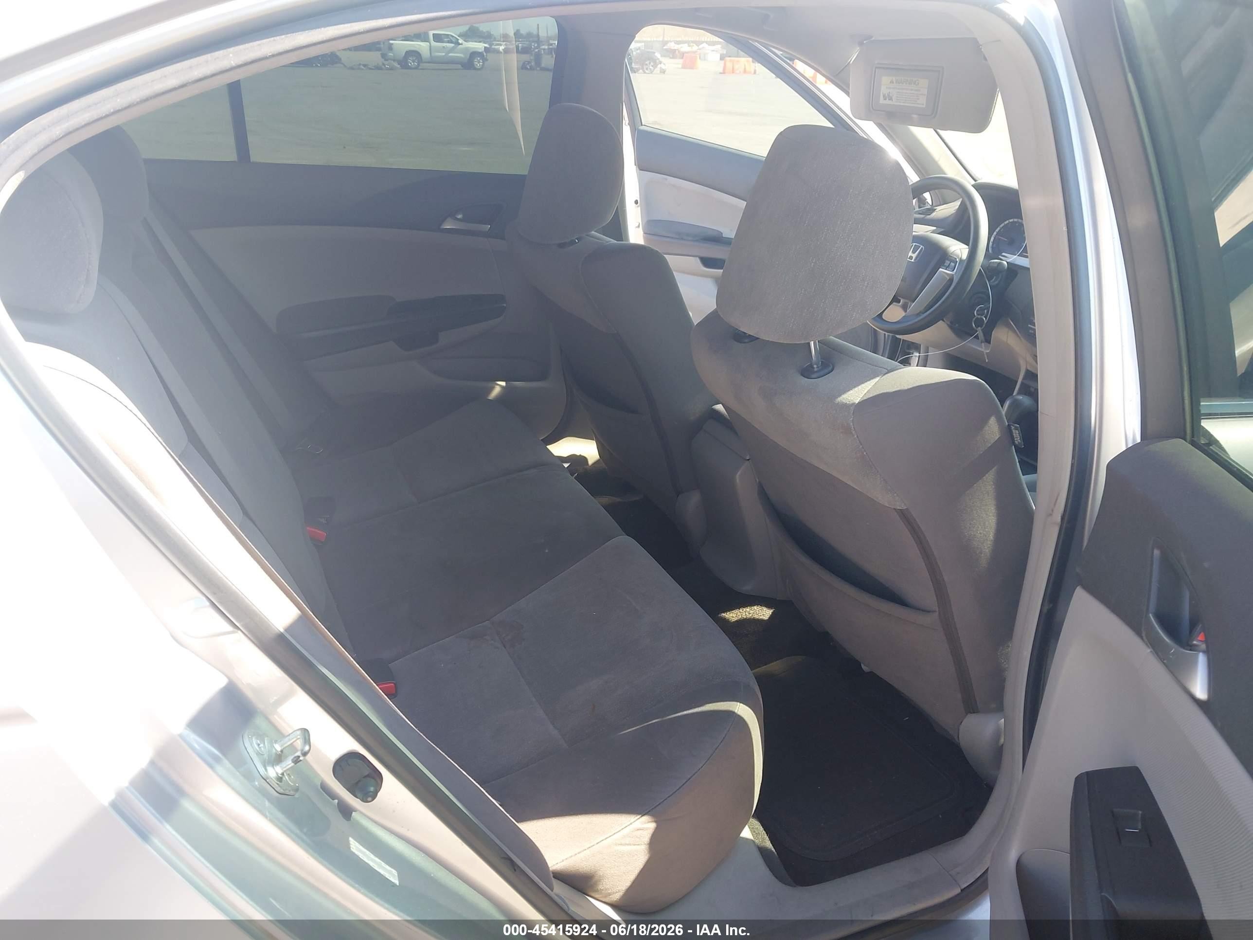2008 Honda Accord 2.4 Lx-p Silver vin: JHMCP26448C020436
