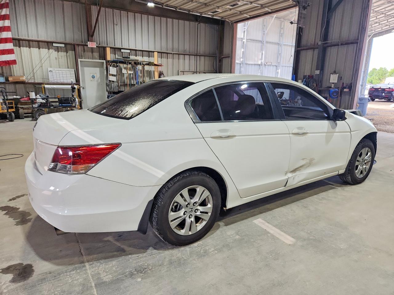 2008 Honda Accord Lxp White vin: JHMCP26448C038855