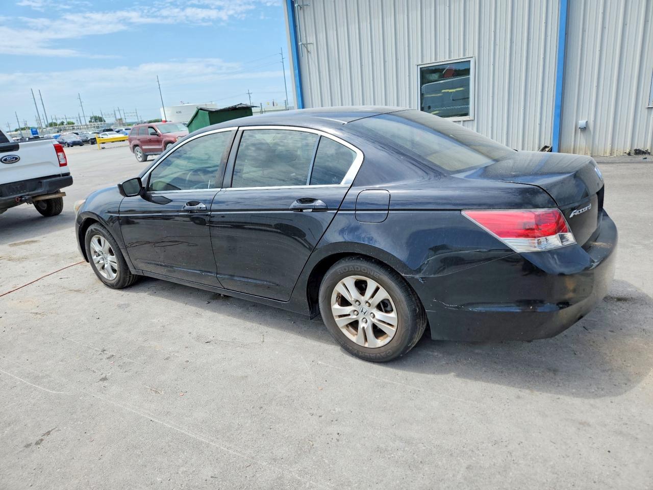 2008 Honda Accord Lxp Черный vin: JHMCP26458C040100