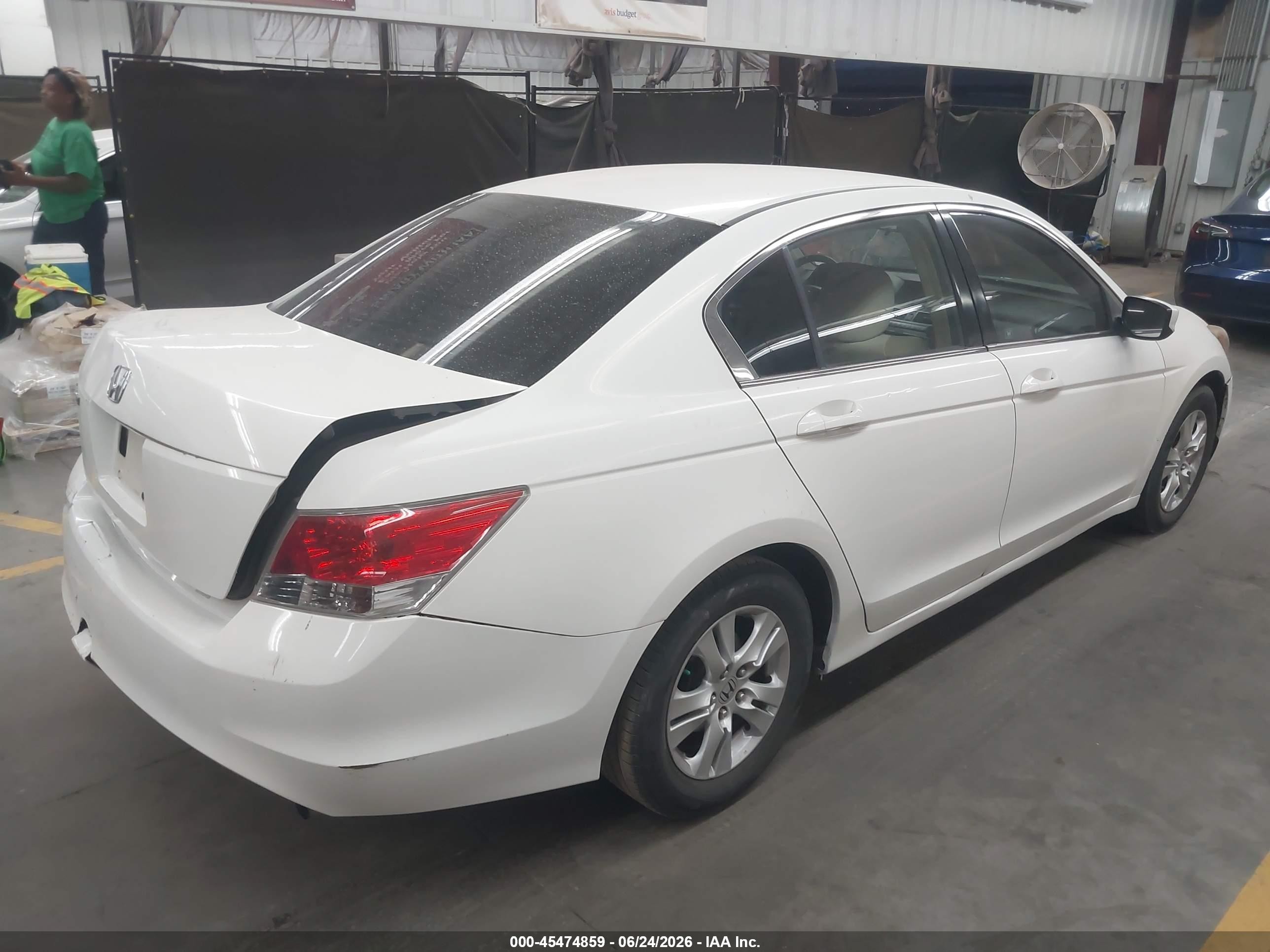 2008 Honda Accord 2.4 Lx-p White vin: JHMCP26468C016615