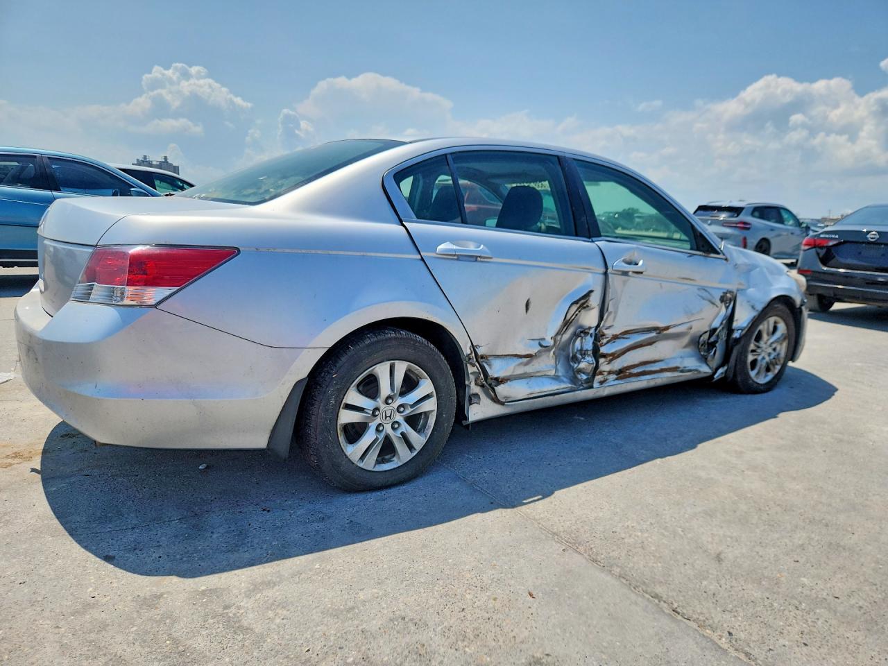 2008 Honda Accord Lxp Silver vin: JHMCP26478C056380