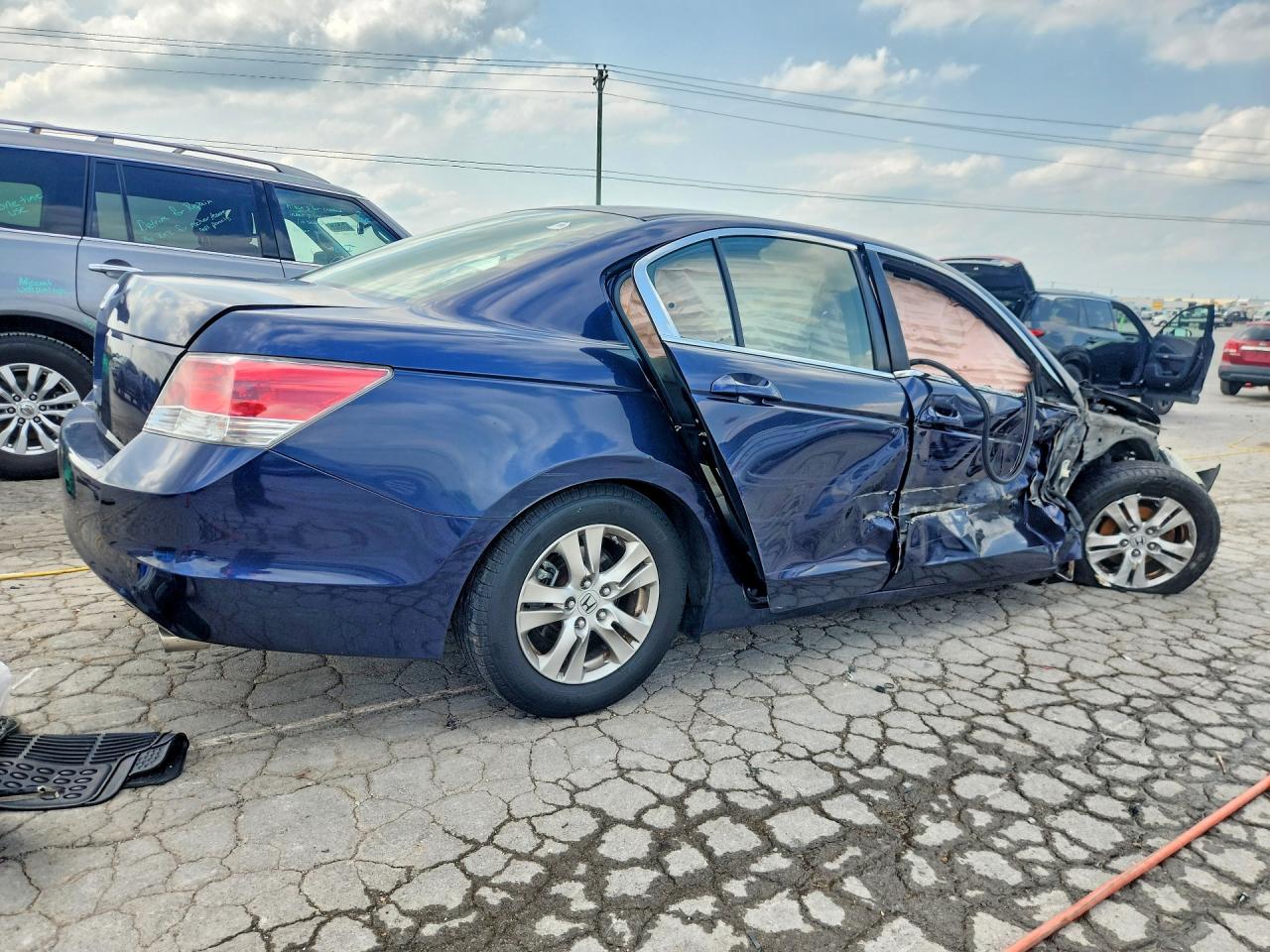 2008 Honda Accord Lxp Blue vin: JHMCP26488C019919