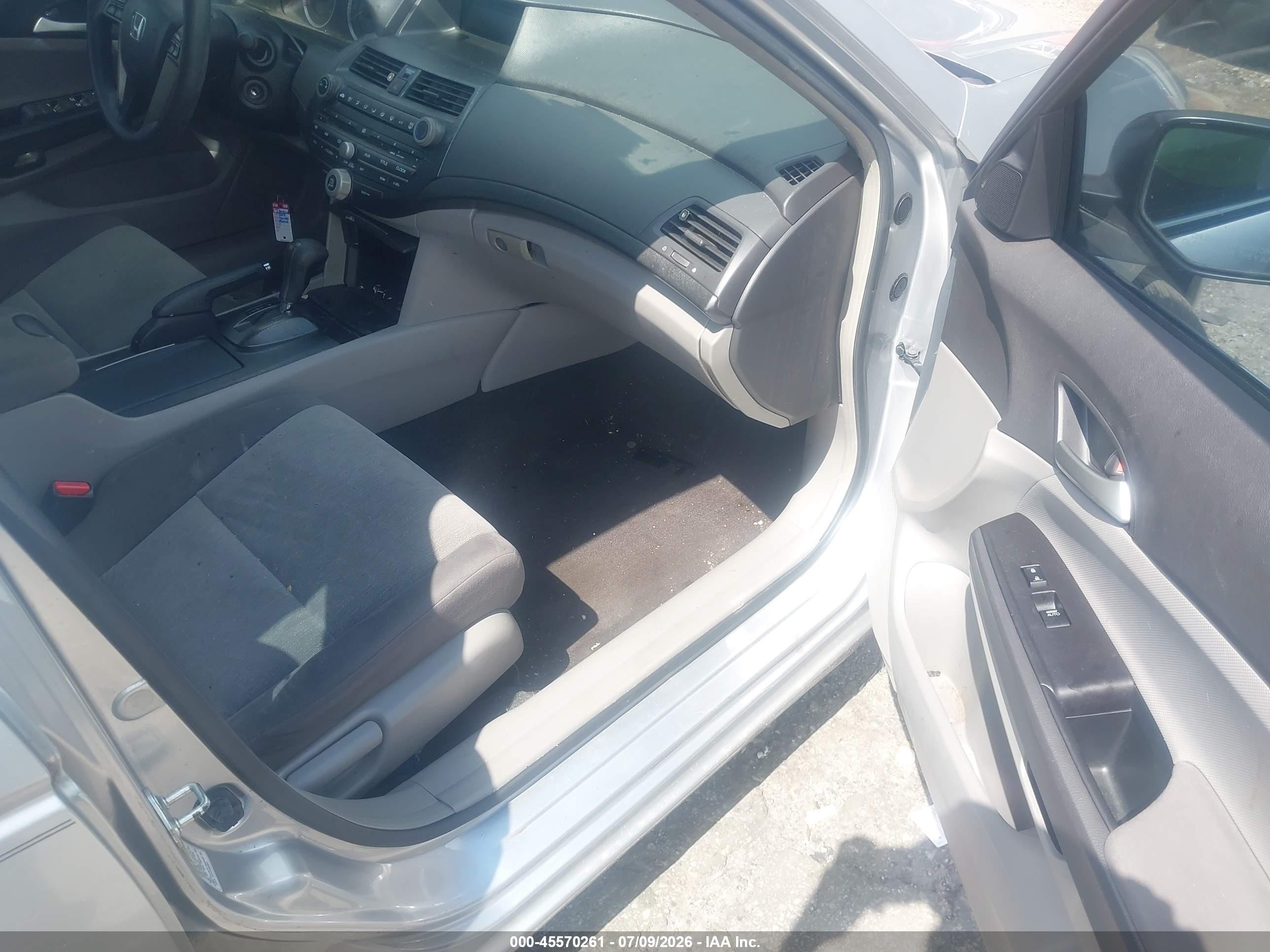 2008 Honda Accord 2.4 Lx-p Silver vin: JHMCP26488C029978