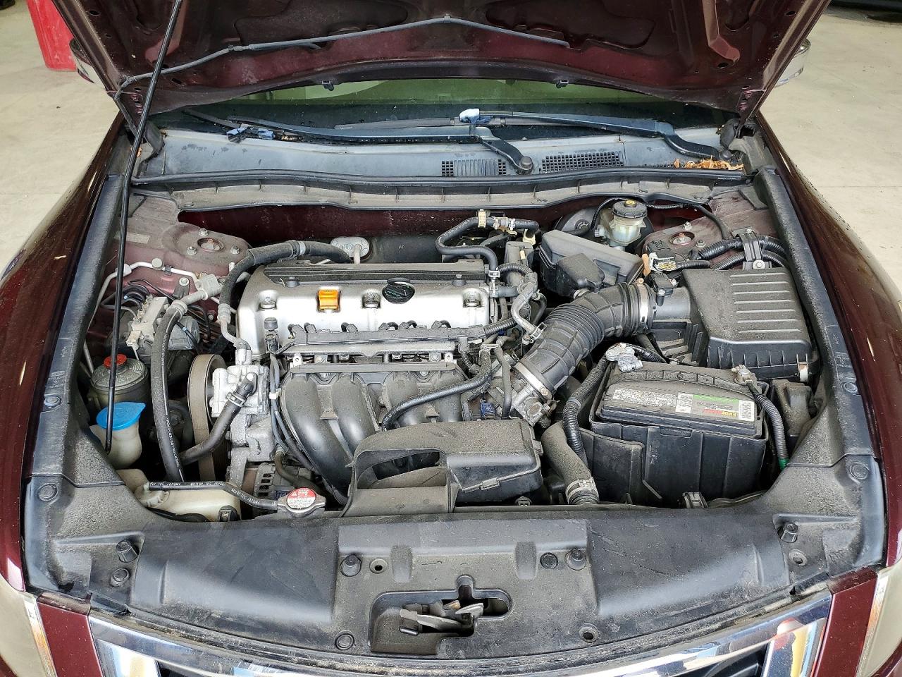 2008 Honda Accord Lxp Burgundy vin: JHMCP26488C044867