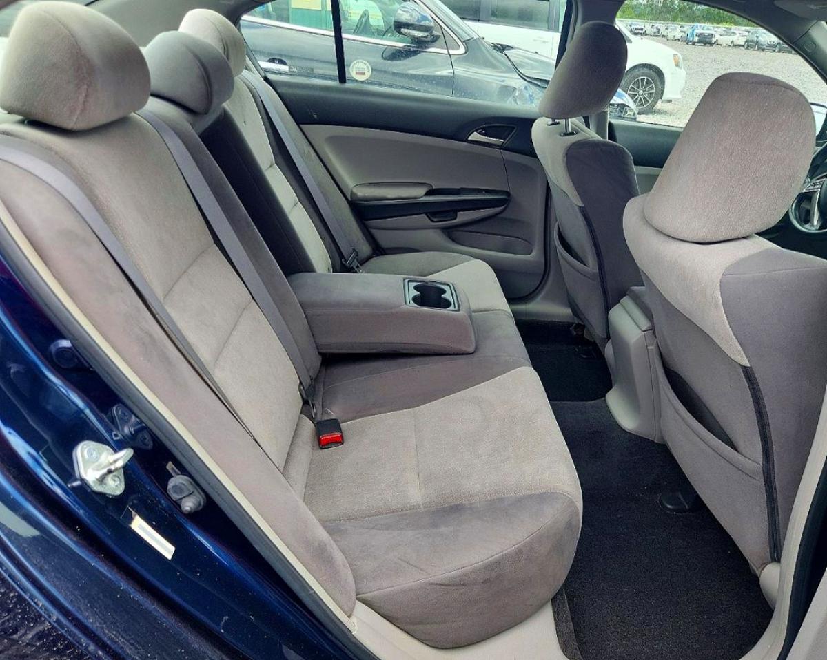 2008 Honda Accord Lxp Blue vin: JHMCP26488C073236