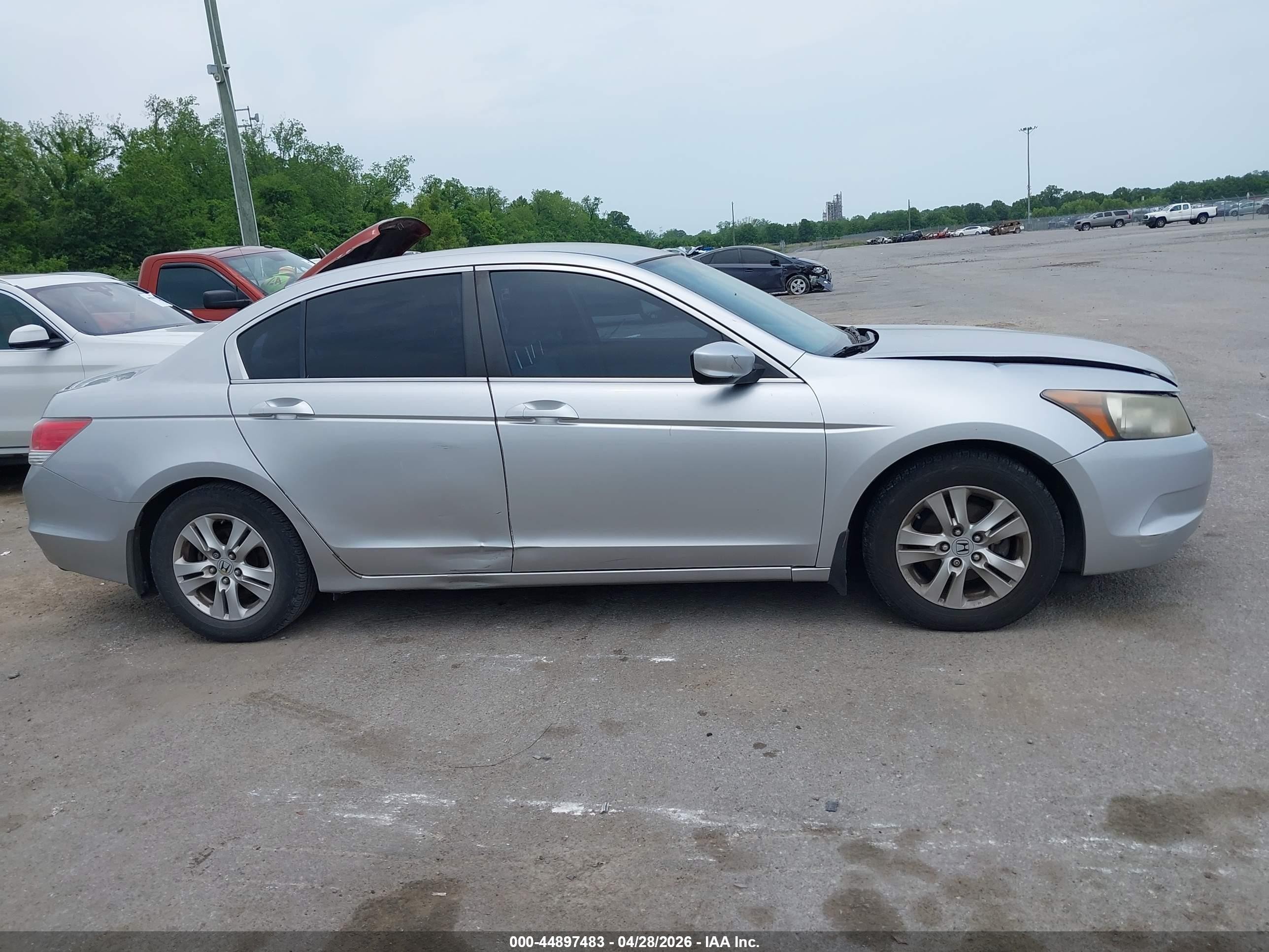 2008 Honda Accord 2.4 Lx-p Серебряный vin: JHMCP26488C075052