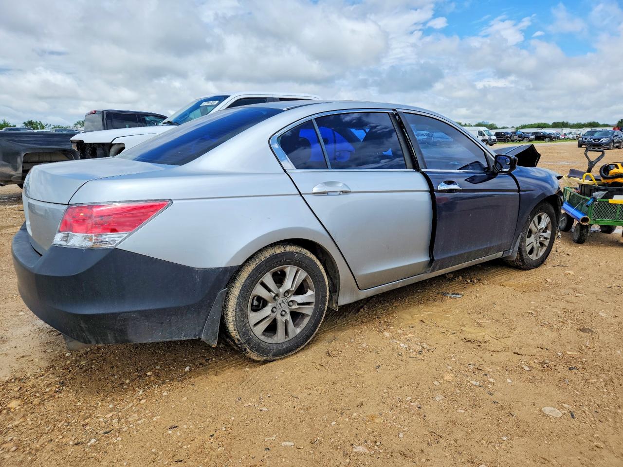 2009 Honda Accord Lxp Silver vin: JHMCP26489C000983