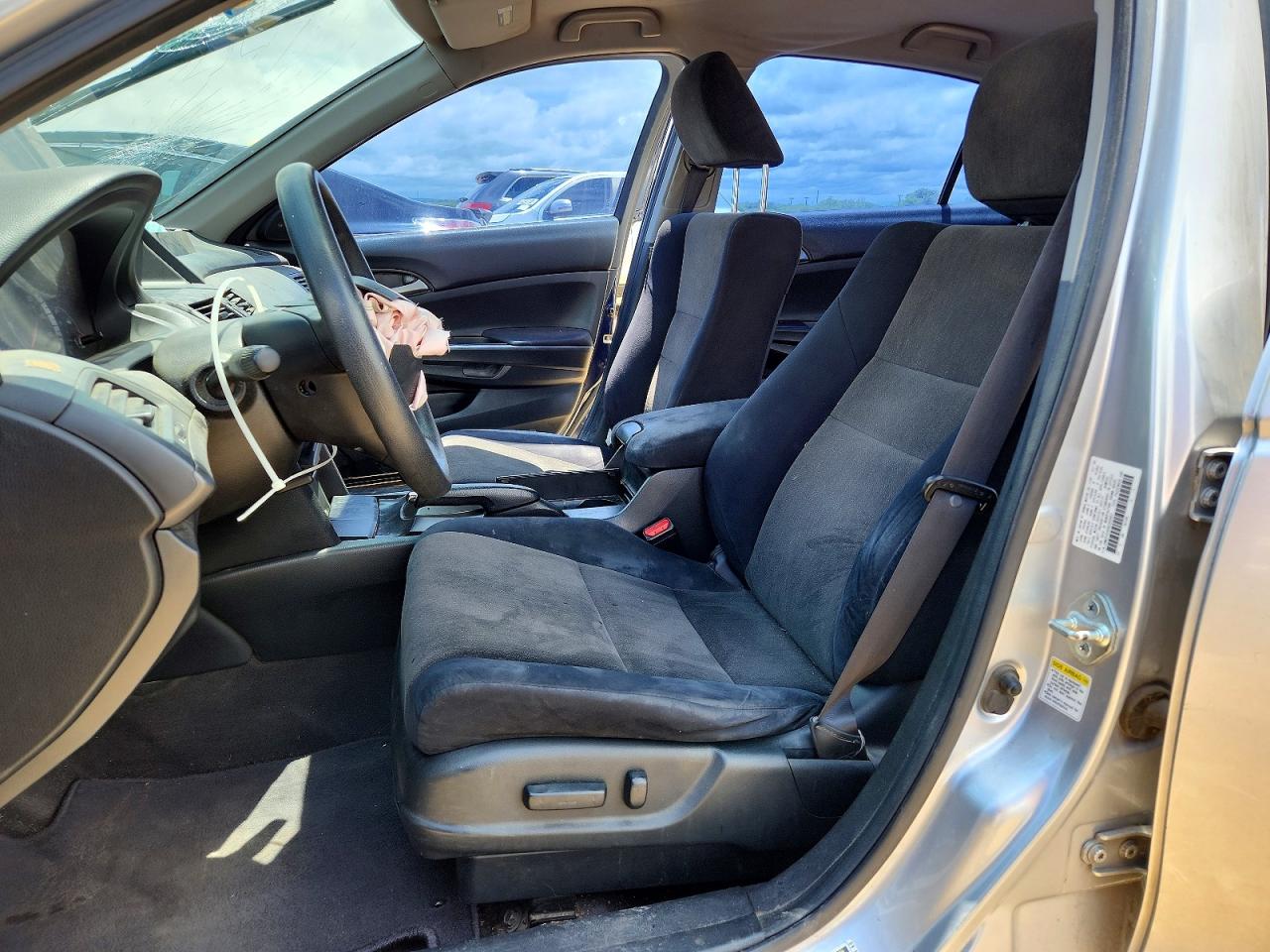 2009 Honda Accord Lxp Silver vin: JHMCP26489C000983