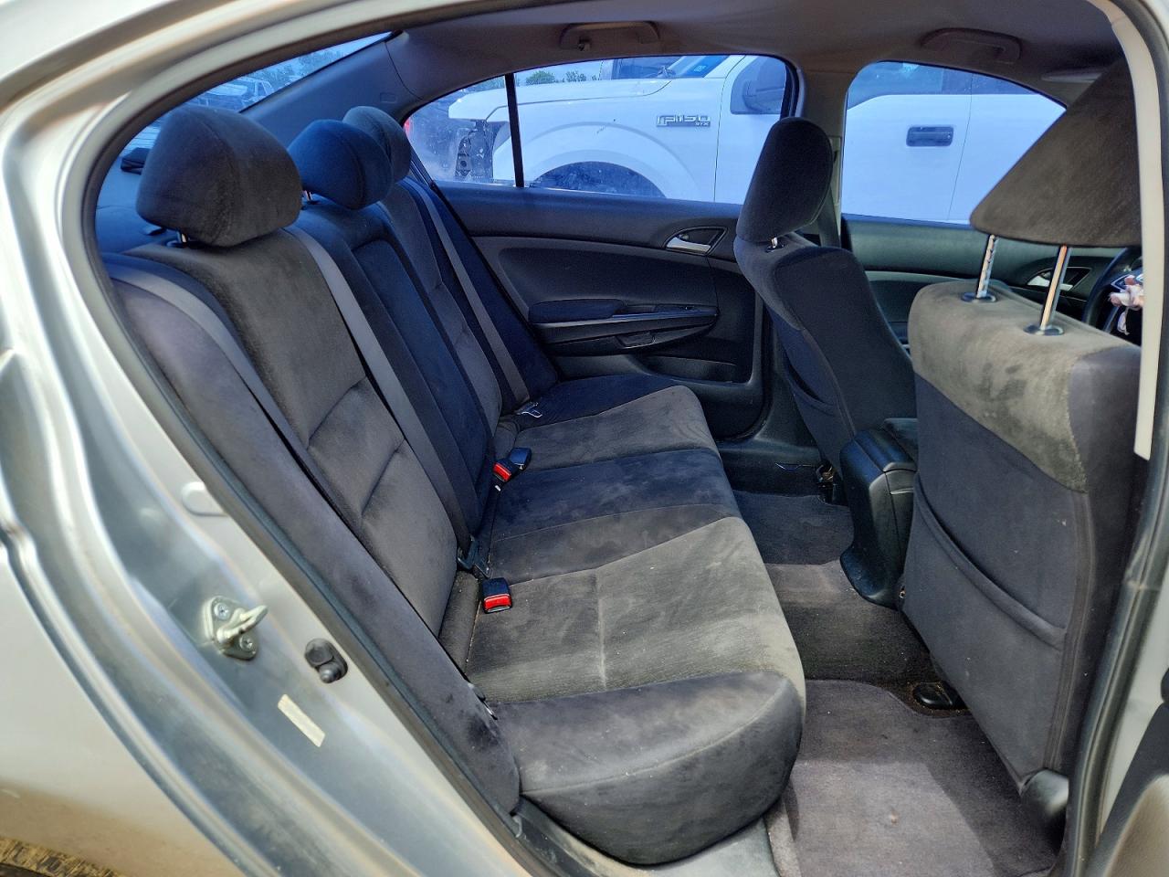 2009 Honda Accord Lxp Silver vin: JHMCP26489C000983