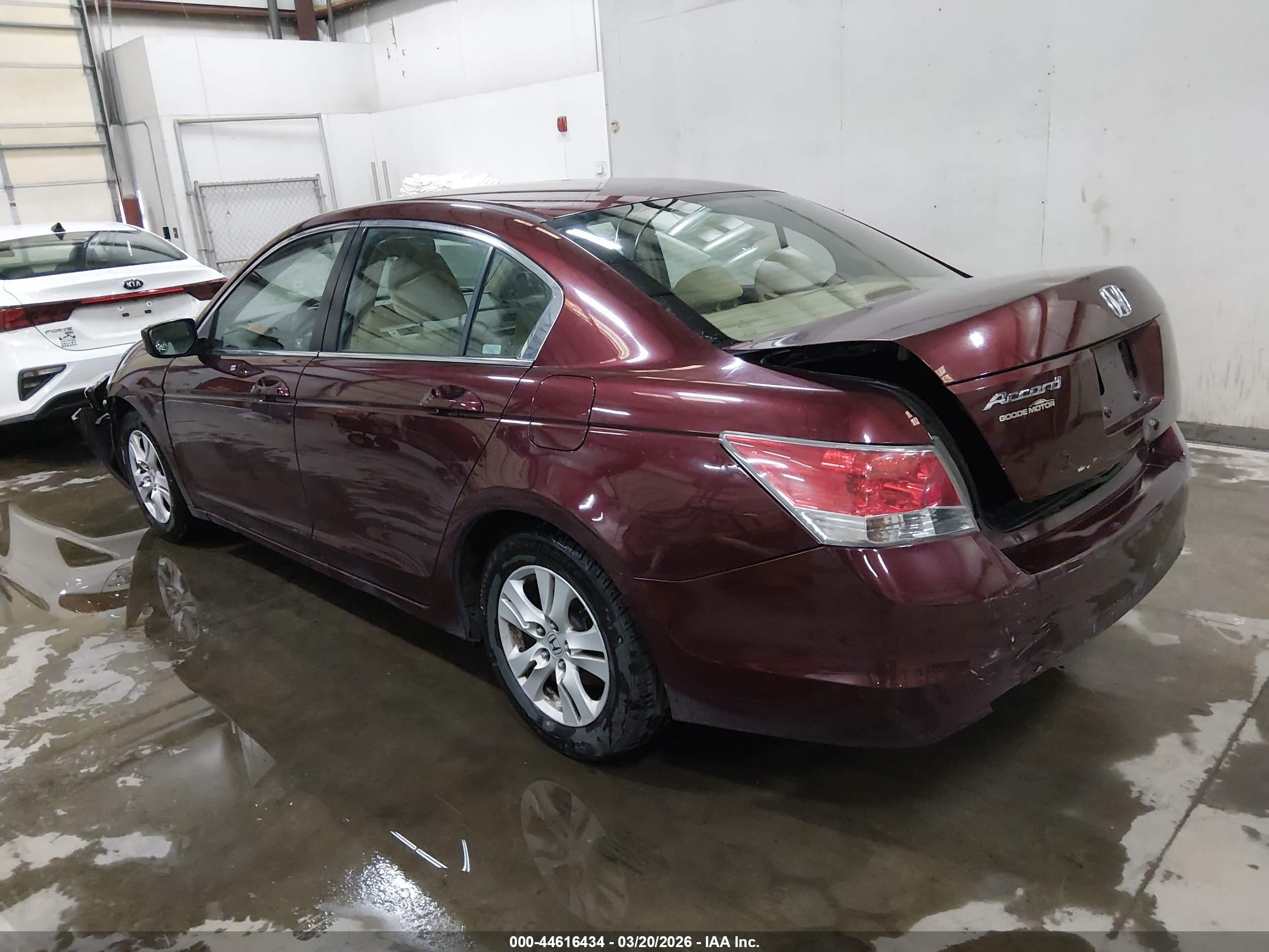 2009 Honda Accord 2.4 Lx-p Burgundy vin: JHMCP26499C008140