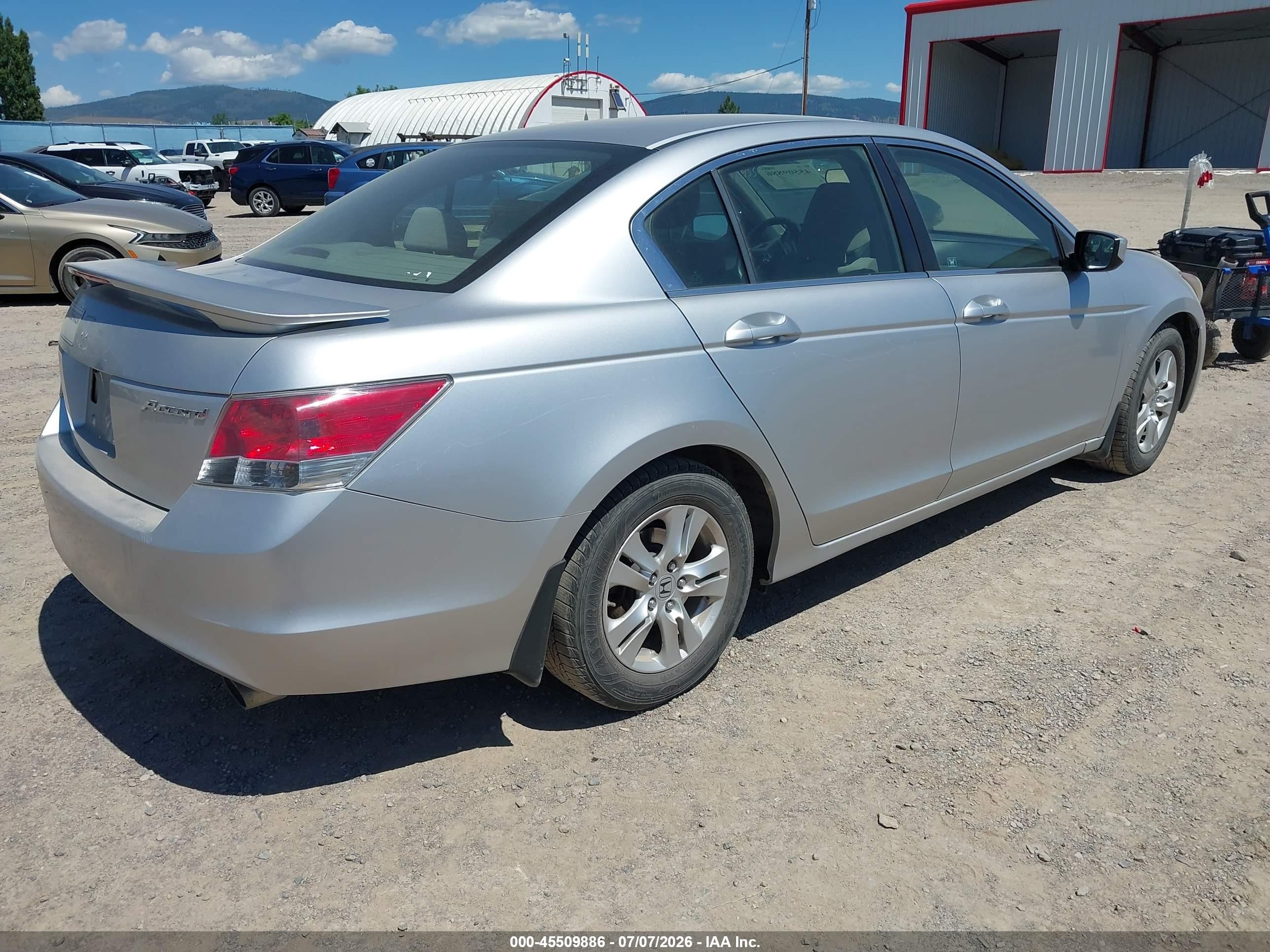 2008 Honda Accord 2.4 Lx-p Silver vin: JHMCP264X8C013877