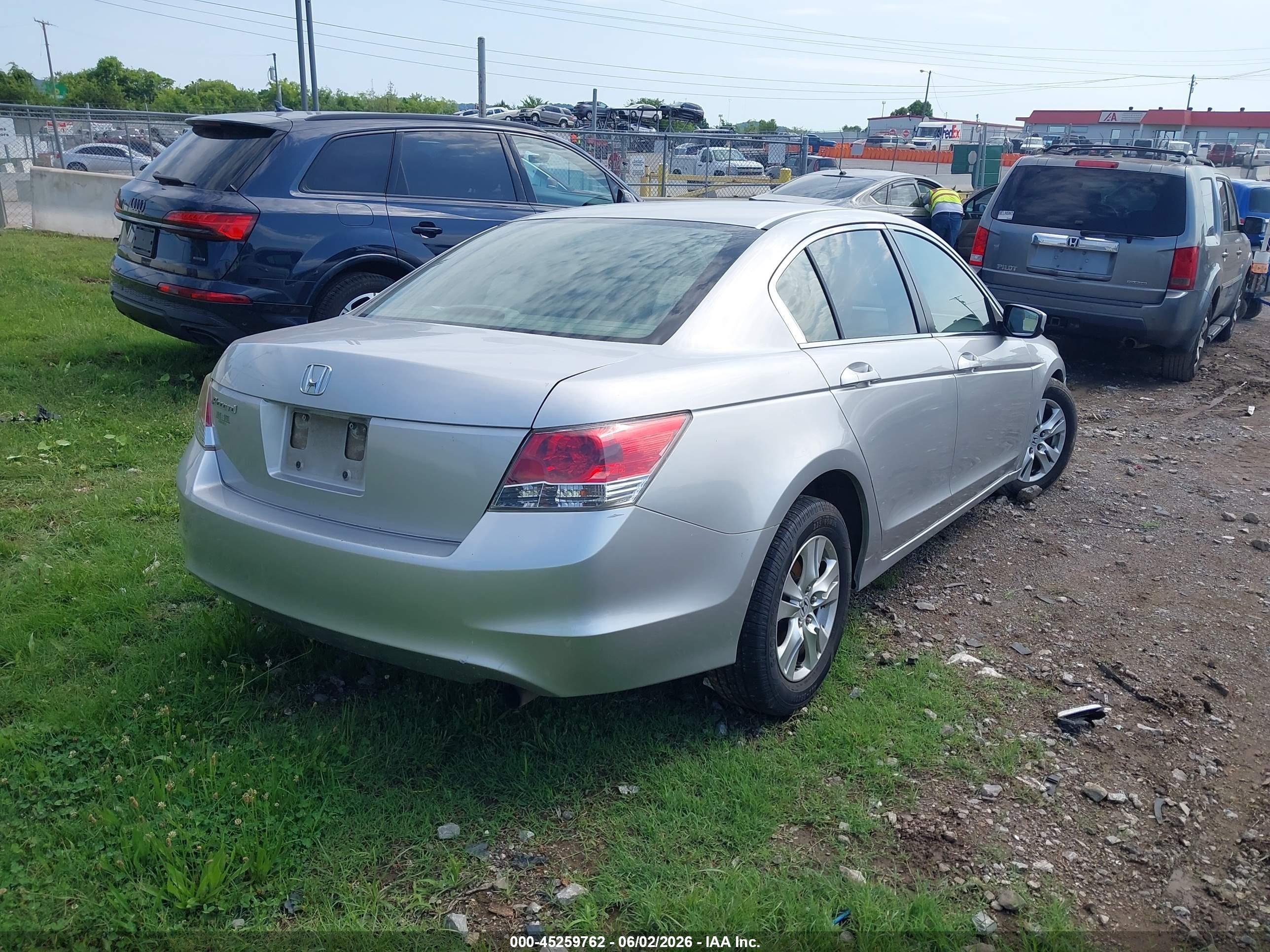 2008 Honda Accord 2.4 Lx-p Silver vin: JHMCP264X8C032221