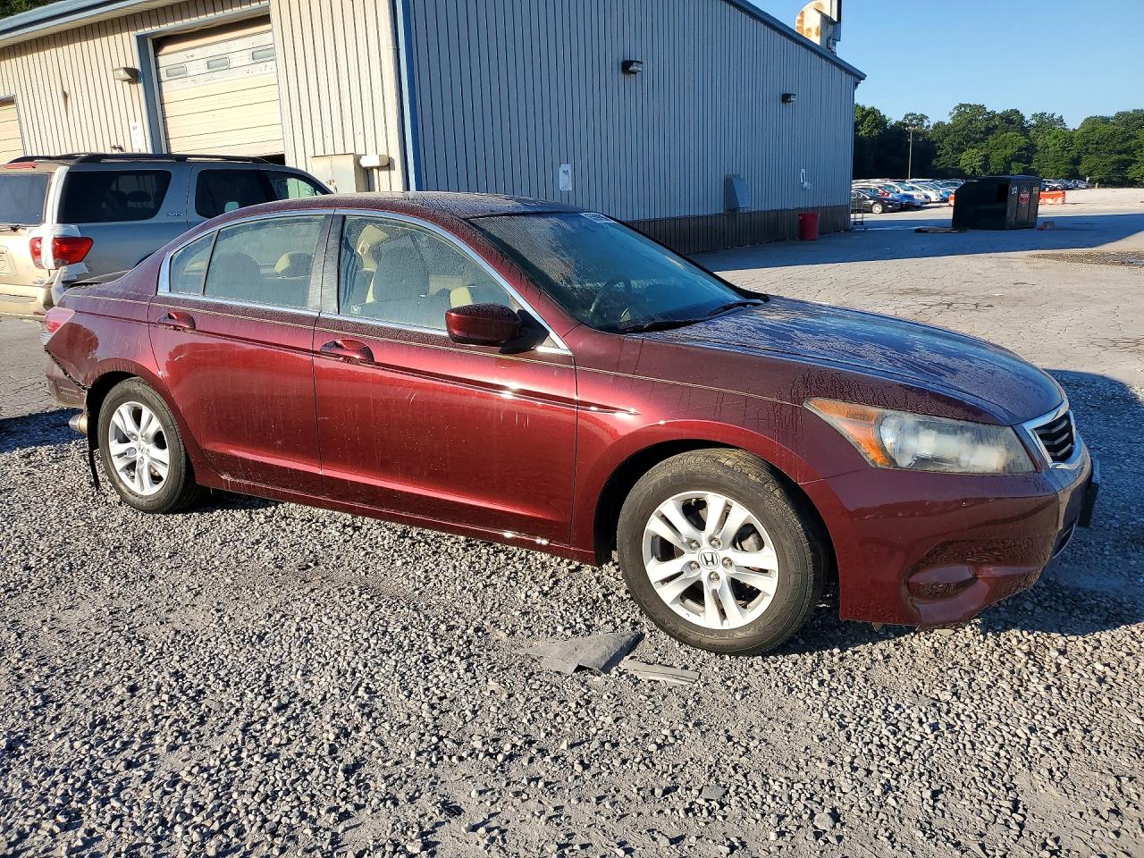 2008 Honda Accord Lxp Burgundy vin: JHMCP264X8C043395