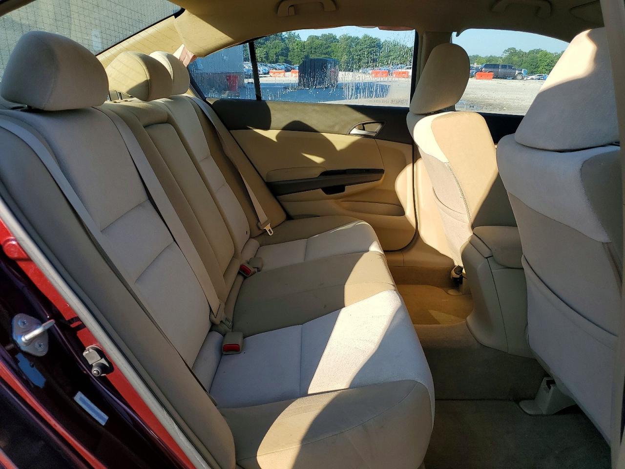 2008 Honda Accord Lxp Burgundy vin: JHMCP264X8C043395