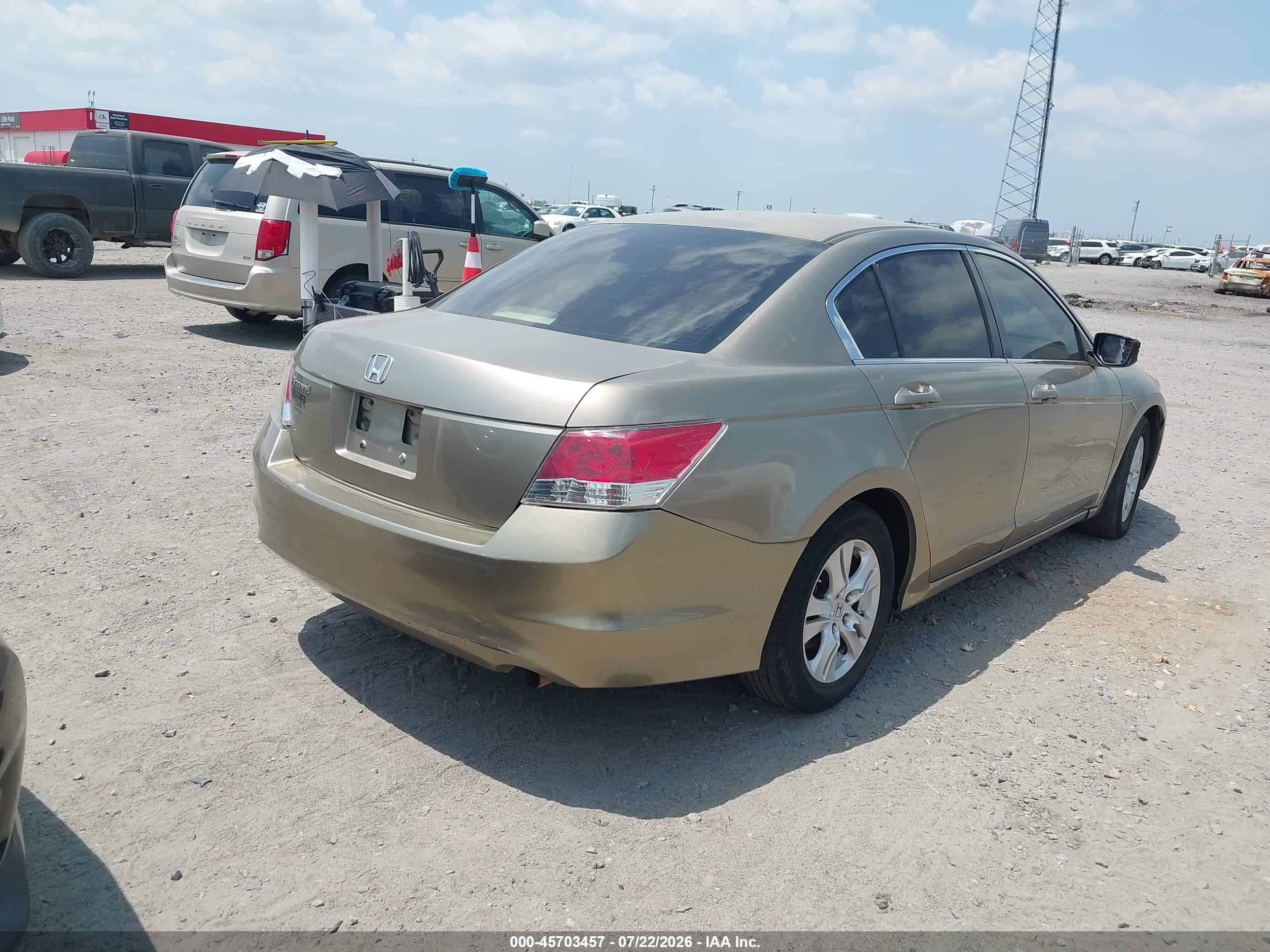 2008 Honda Accord 2.4 Lx-p Золотой vin: JHMCP264X8C078826