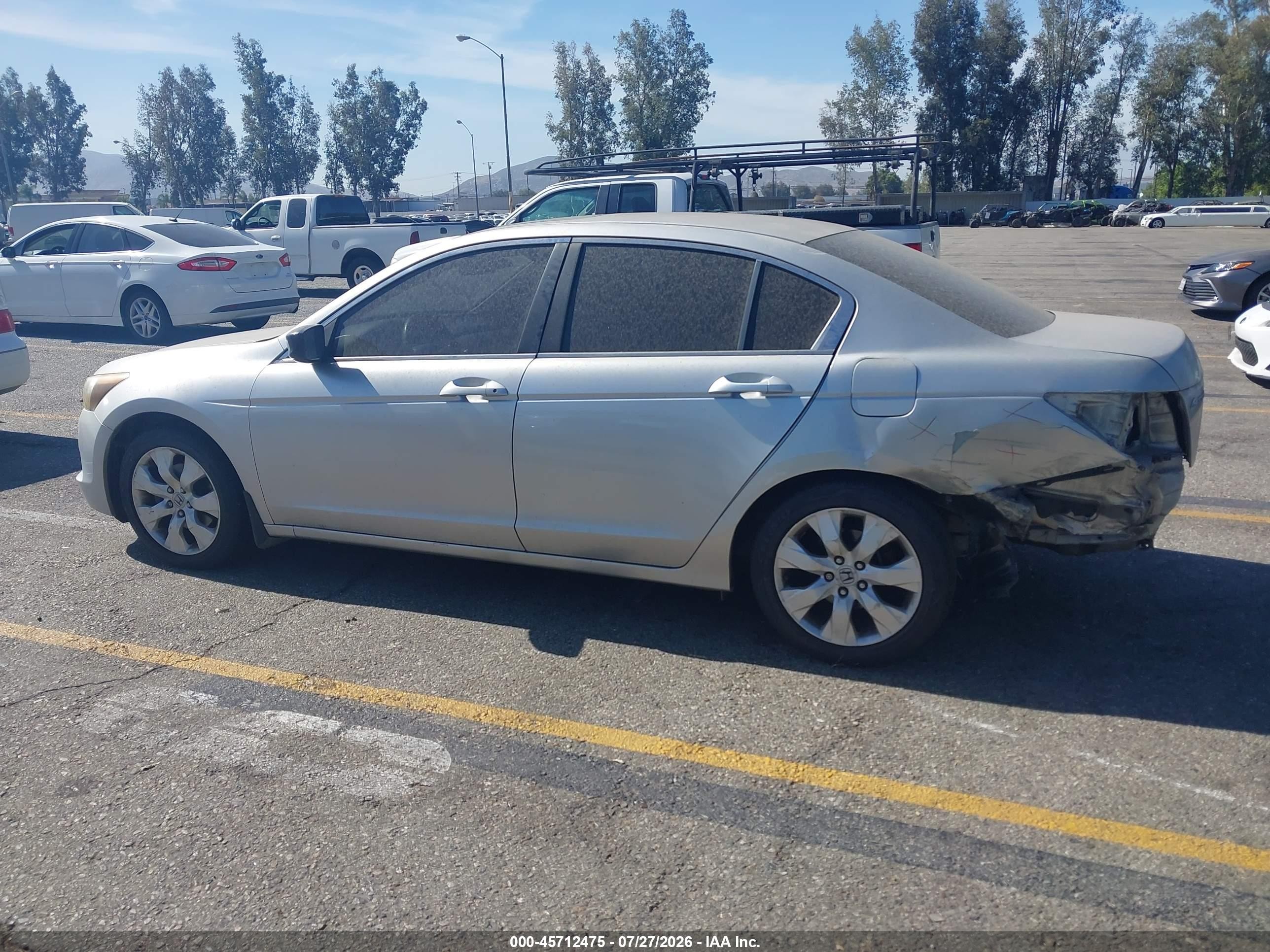 2008 Honda Accord 2.4 Ex Silver vin: JHMCP26708C057381