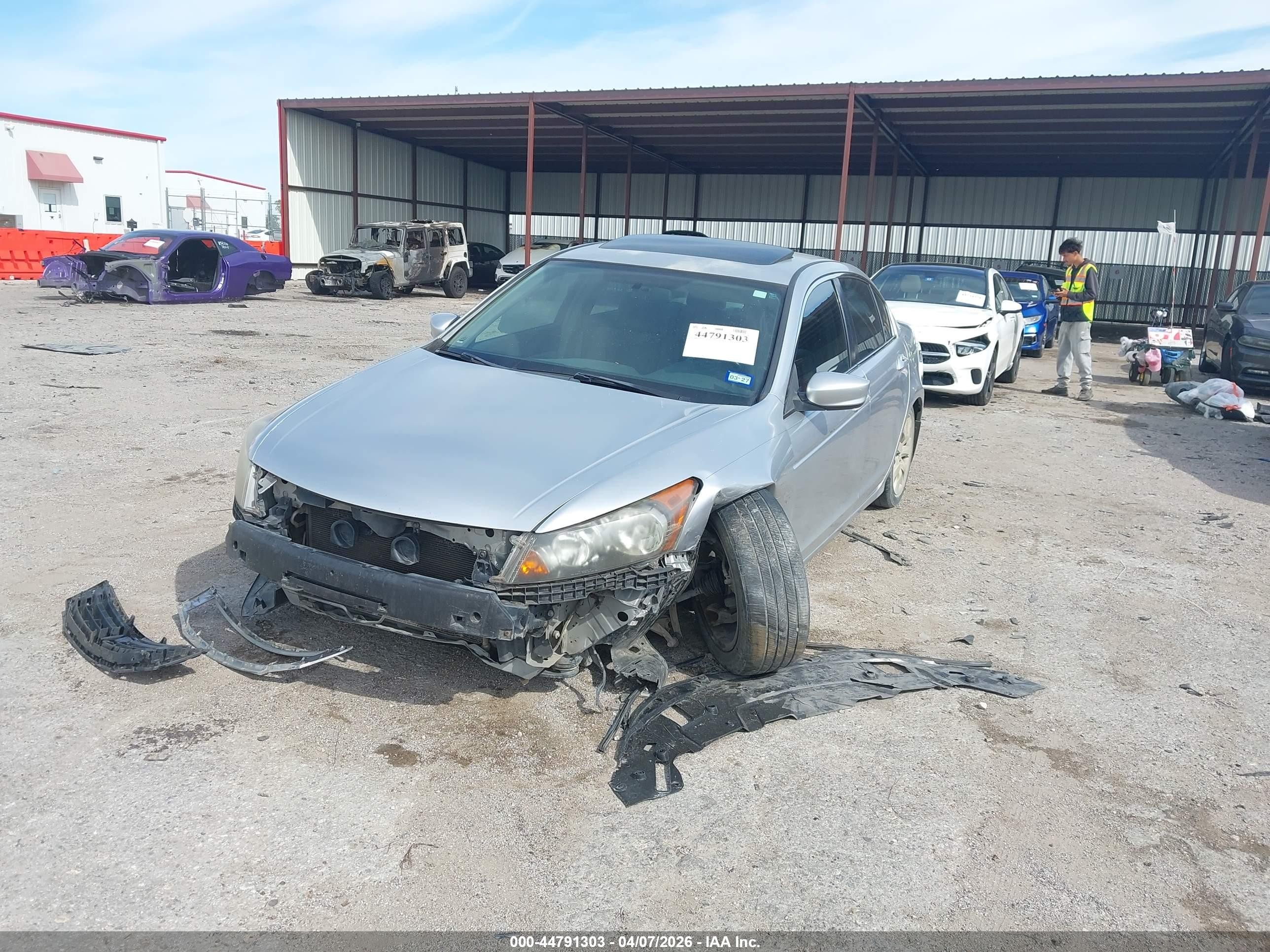 2008 Honda Accord 2.4 Ex Silver vin: JHMCP26708C058594