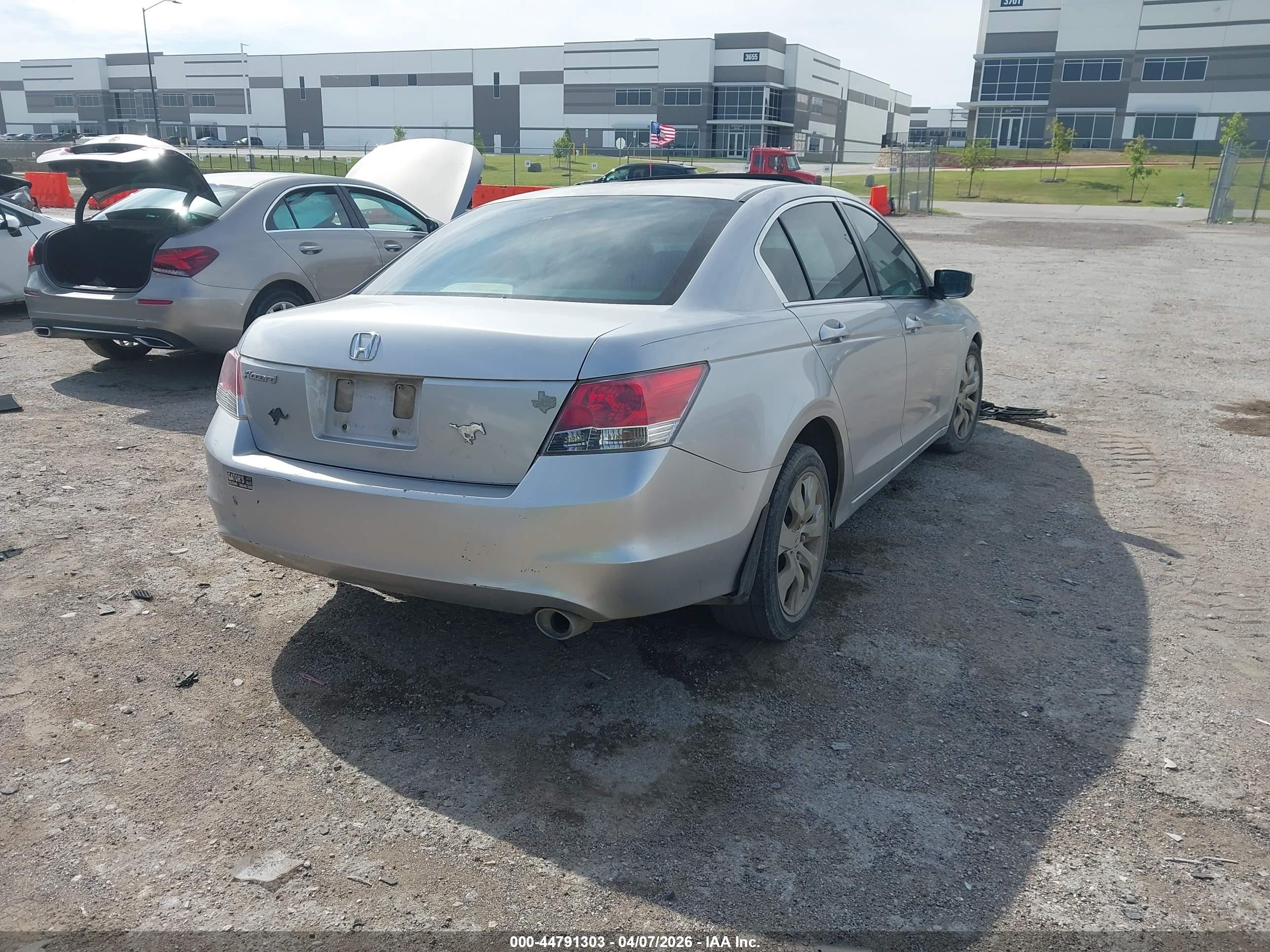 2008 Honda Accord 2.4 Ex Silver vin: JHMCP26708C058594
