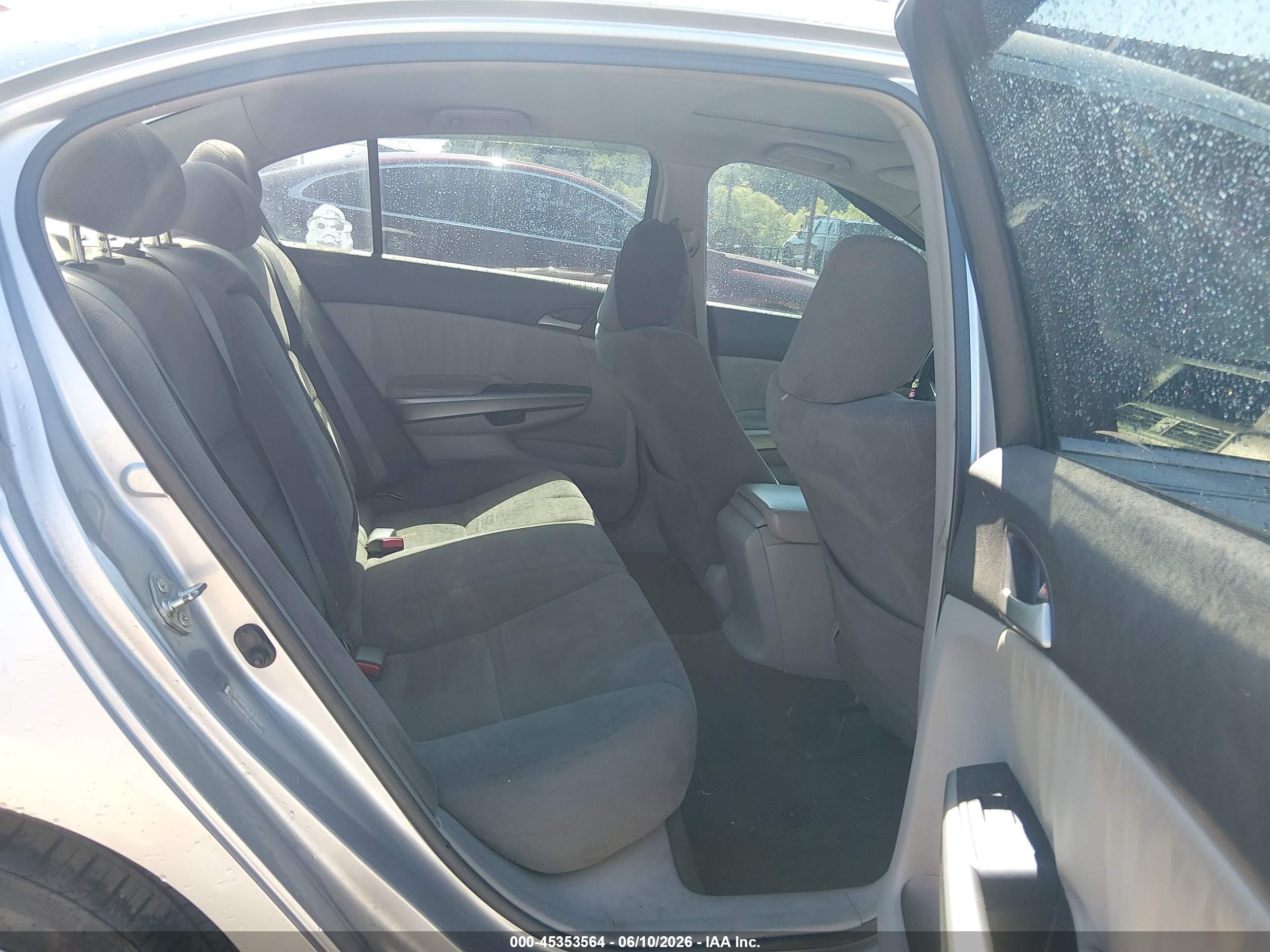 2008 Honda Accord 2.4 Ex Silver vin: JHMCP26718C021716